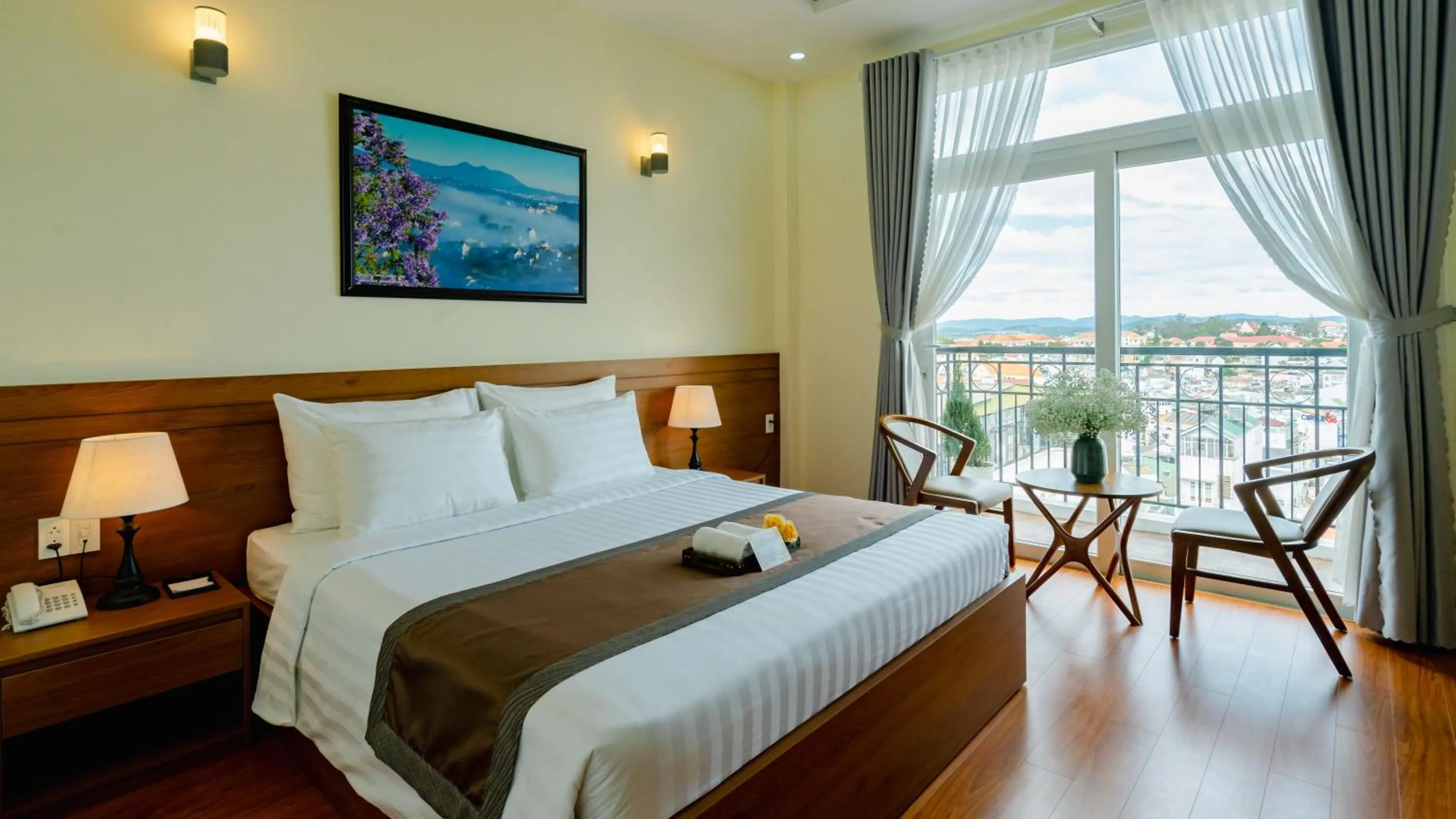 Property building, Bed in Bombo DaLat Hotel