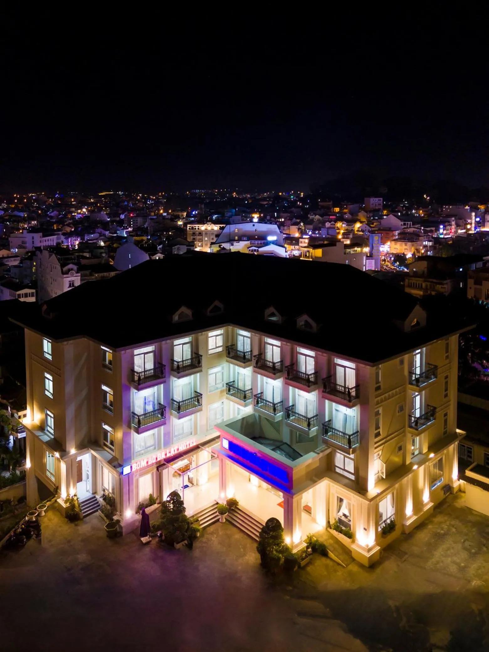 Property building in Bombo DaLat Hotel
