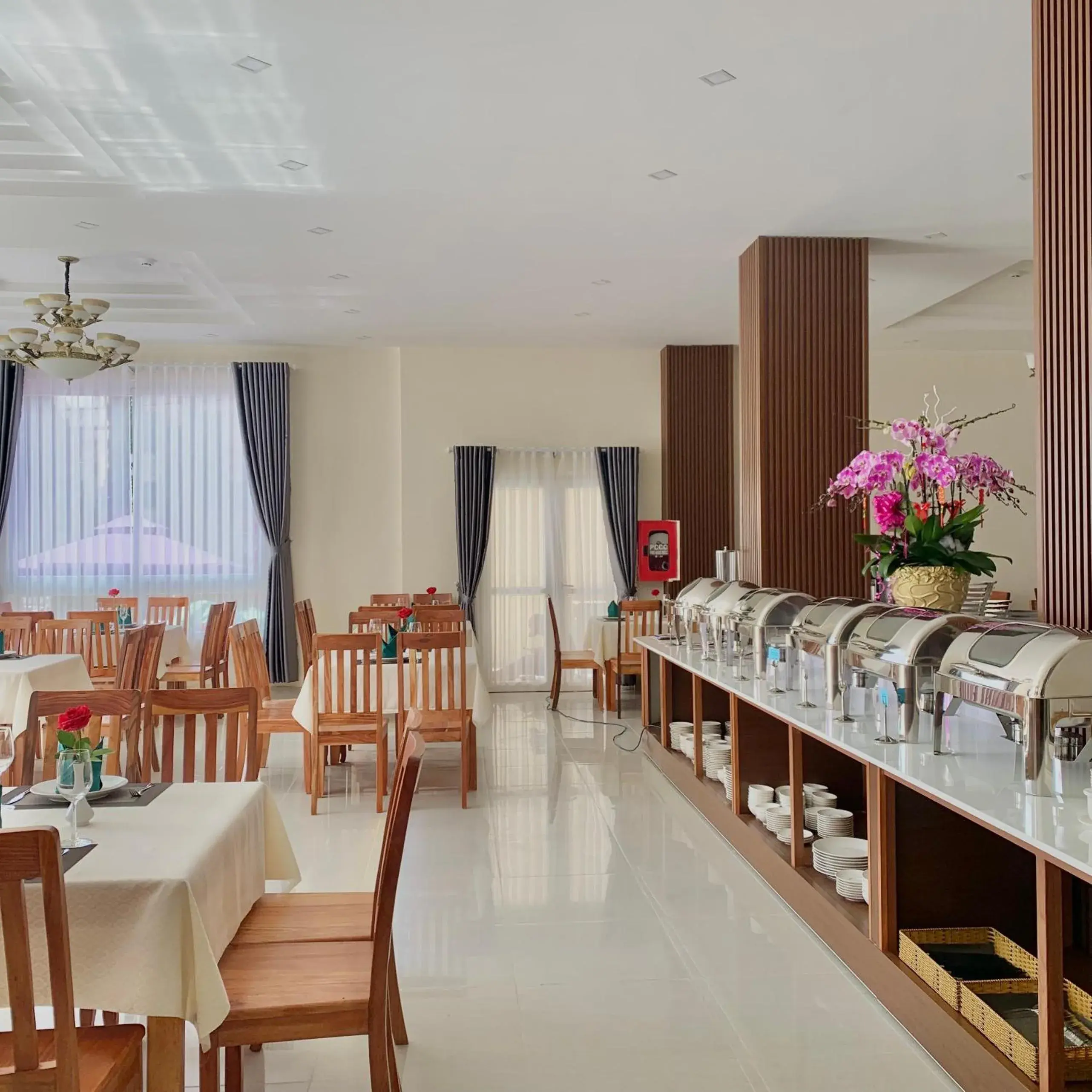 Restaurant/places to eat in Bombo DaLat Hotel Restaurant/places to eat in Bombo DaLat Hotel