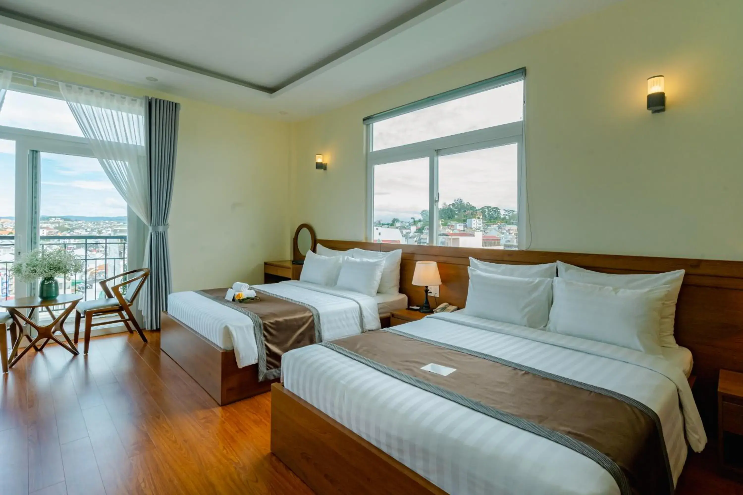 Property building, Bed in Bombo DaLat Hotel Property building, Bed in Bombo DaLat Hotel