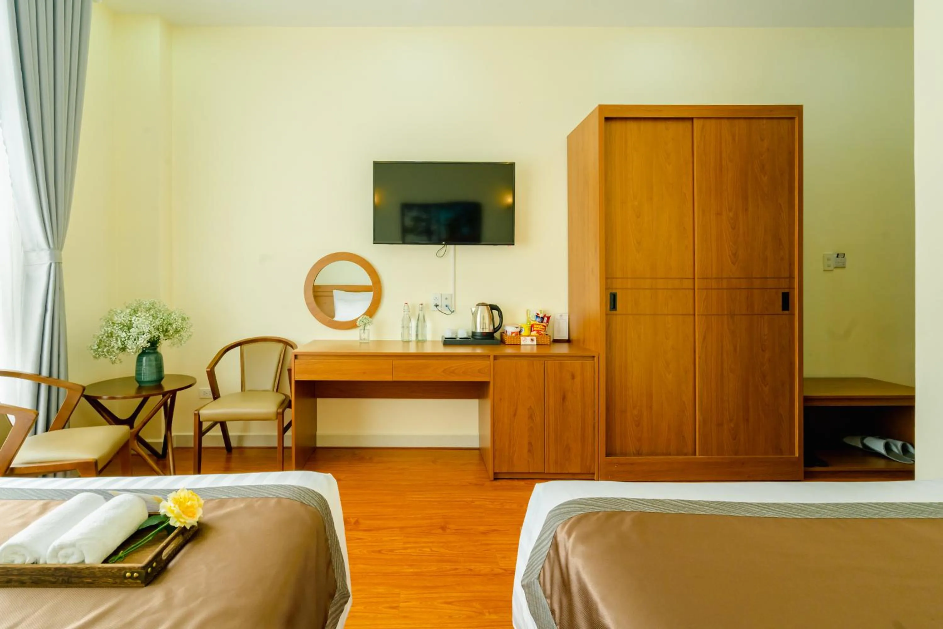 Photo of the whole room, Bed in Bombo DaLat Hotel