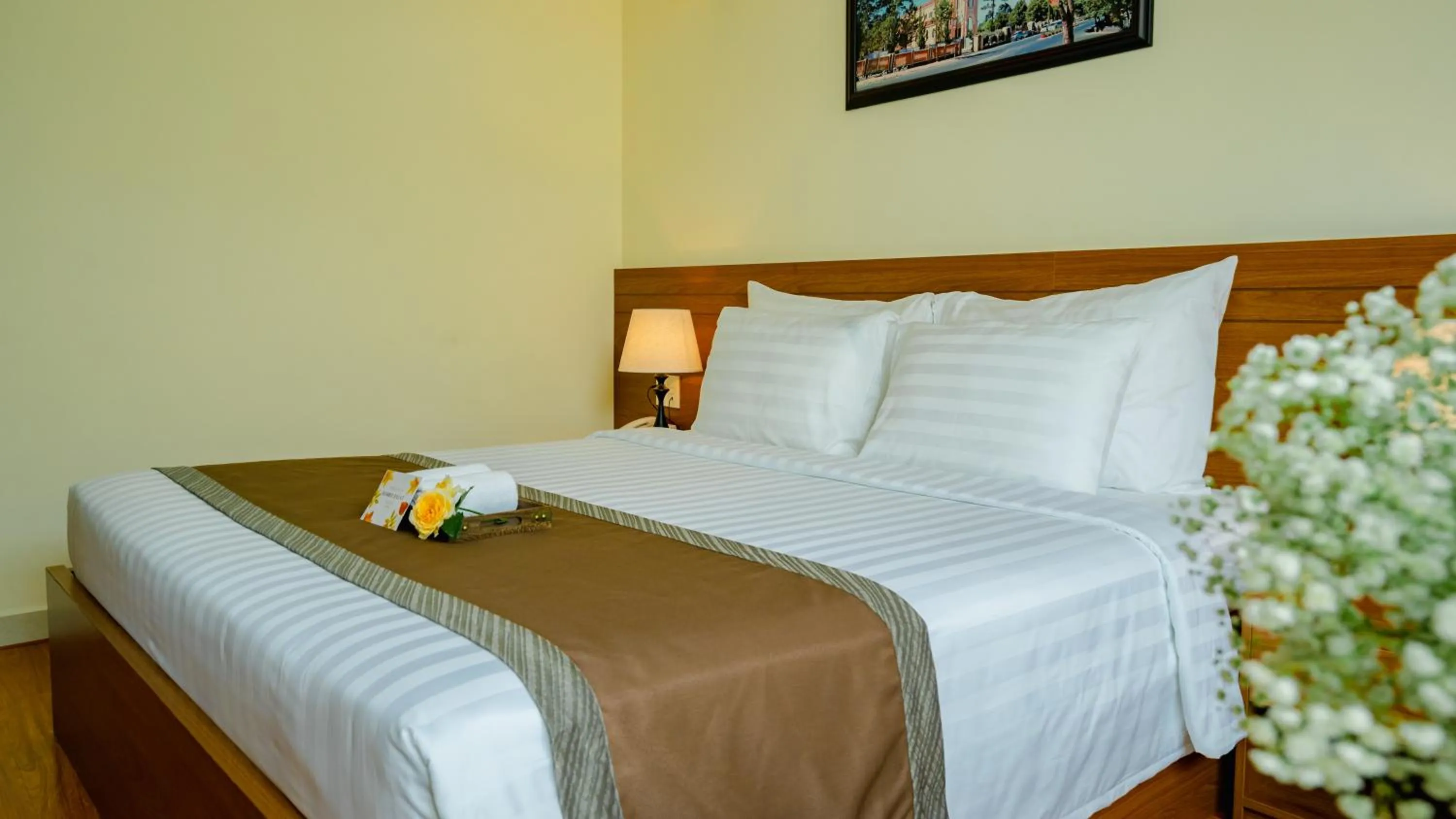 Photo of the whole room, Bed in Bombo DaLat Hotel