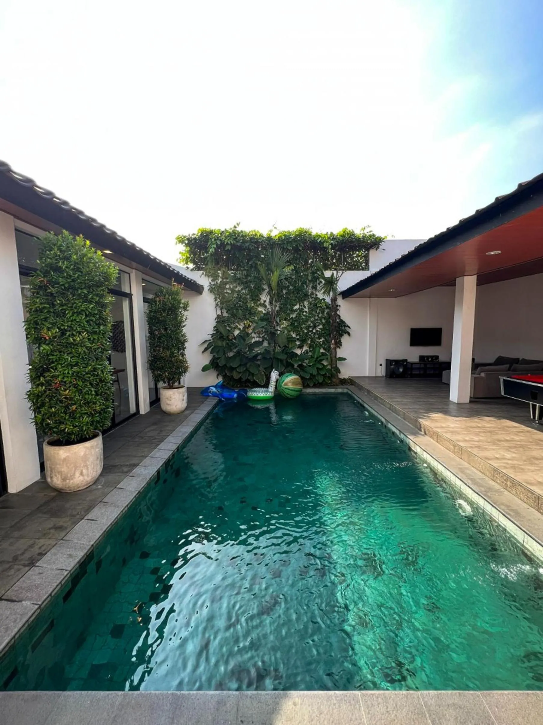 Swimming pool in LeRoca Villa