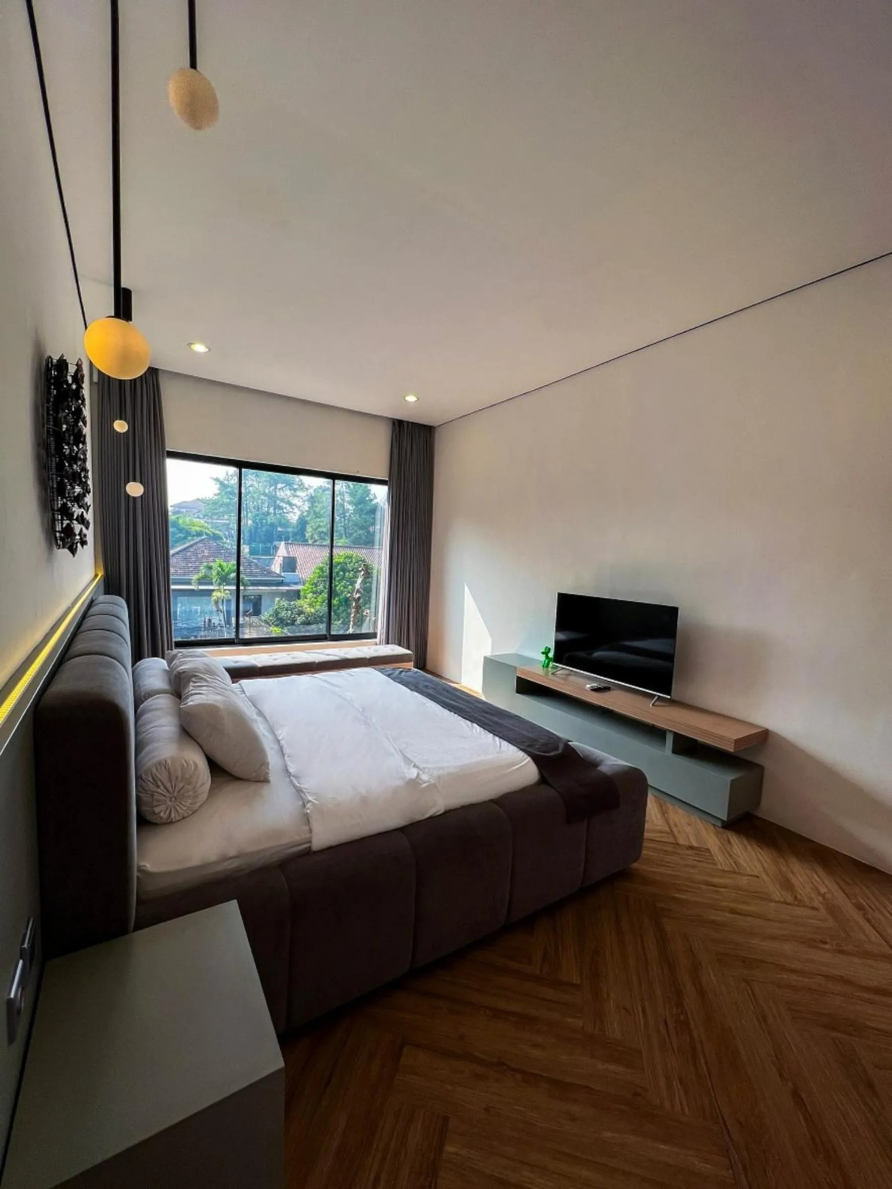 Bed in LeRoca Villa