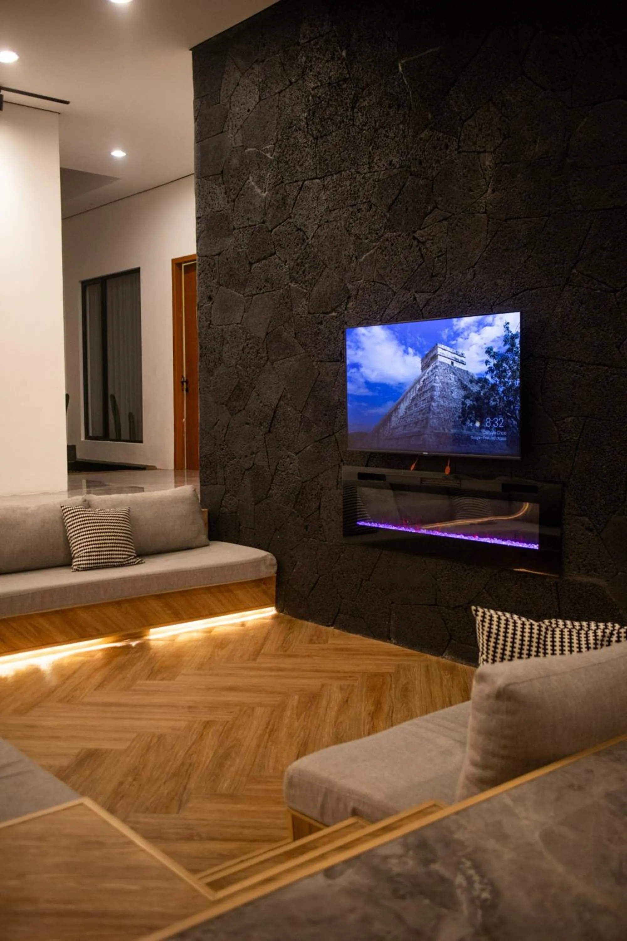 Living room in LeRoca Villa