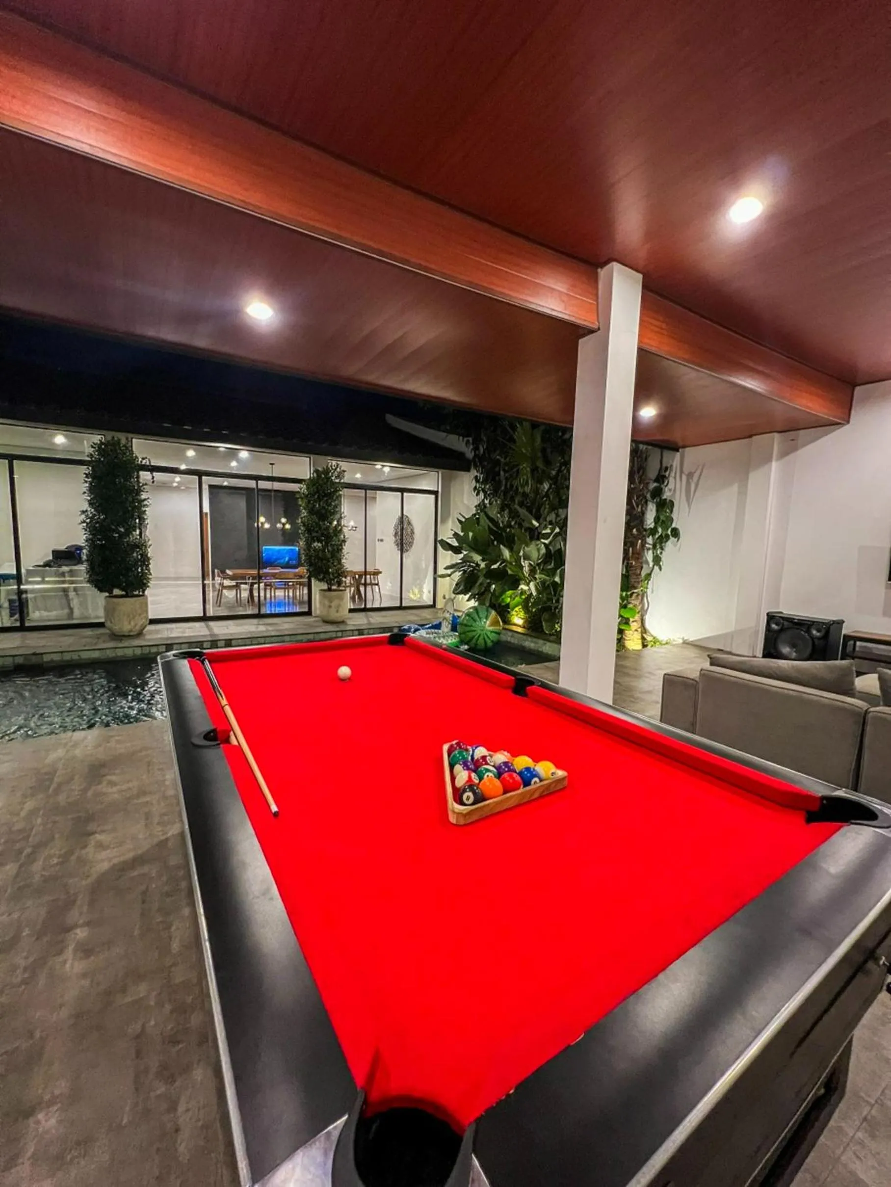 Billiard in LeRoca Villa
