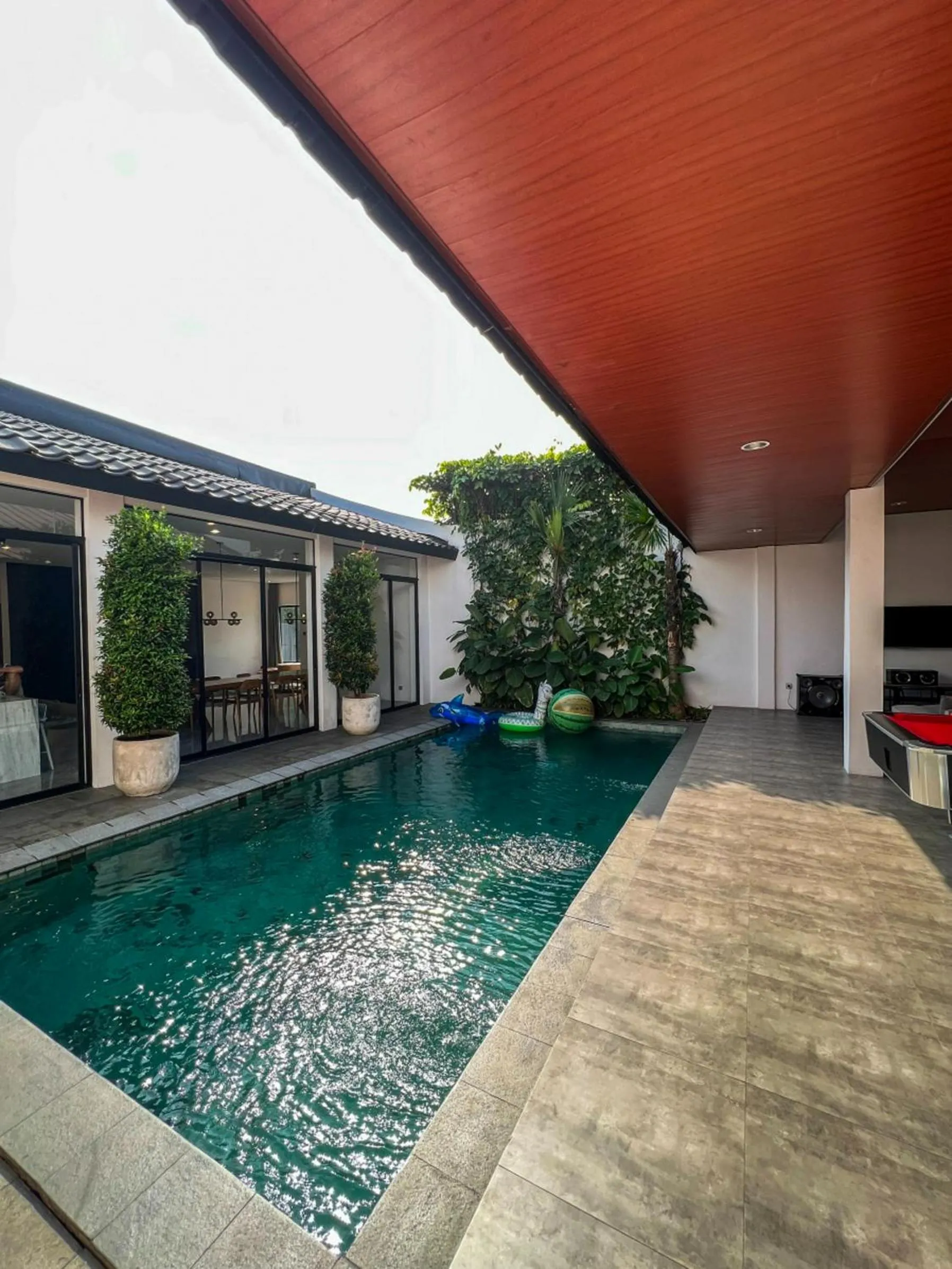 Swimming pool in LeRoca Villa