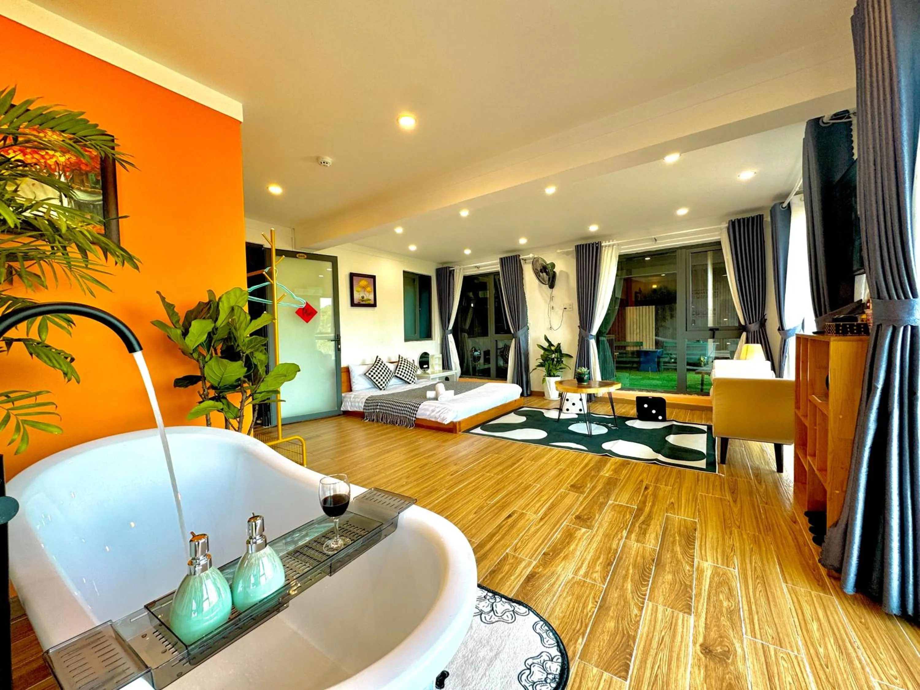 Photo of the whole room in Pine Forest House Dalat