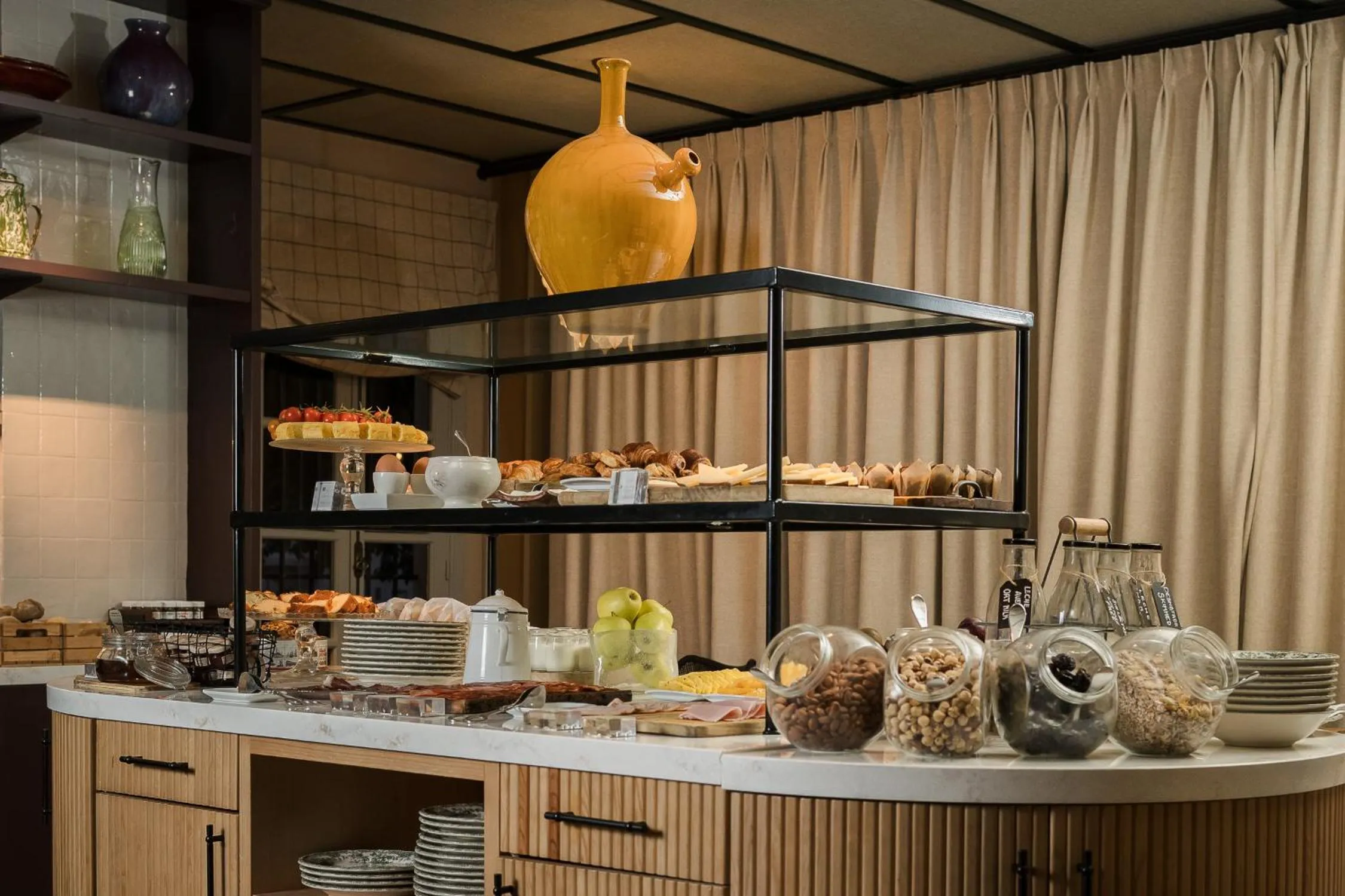 Breakfast in Hospes Las Casas del Rey de Baeza, a Member of Design Hotels