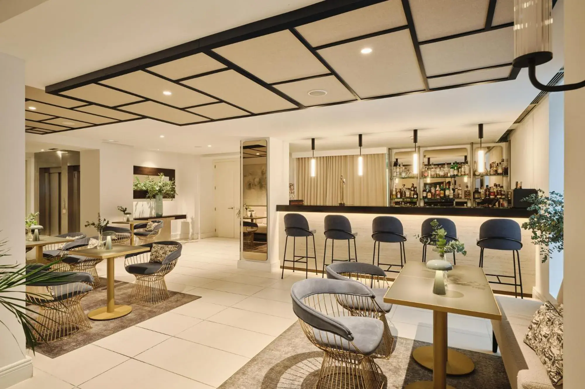 Lounge or bar in Hospes Palau de La Mar, Valencia, a Member of Design Hotels Lounge or bar in Hospes Palau de La Mar, Valencia, a Member of Design Hotels