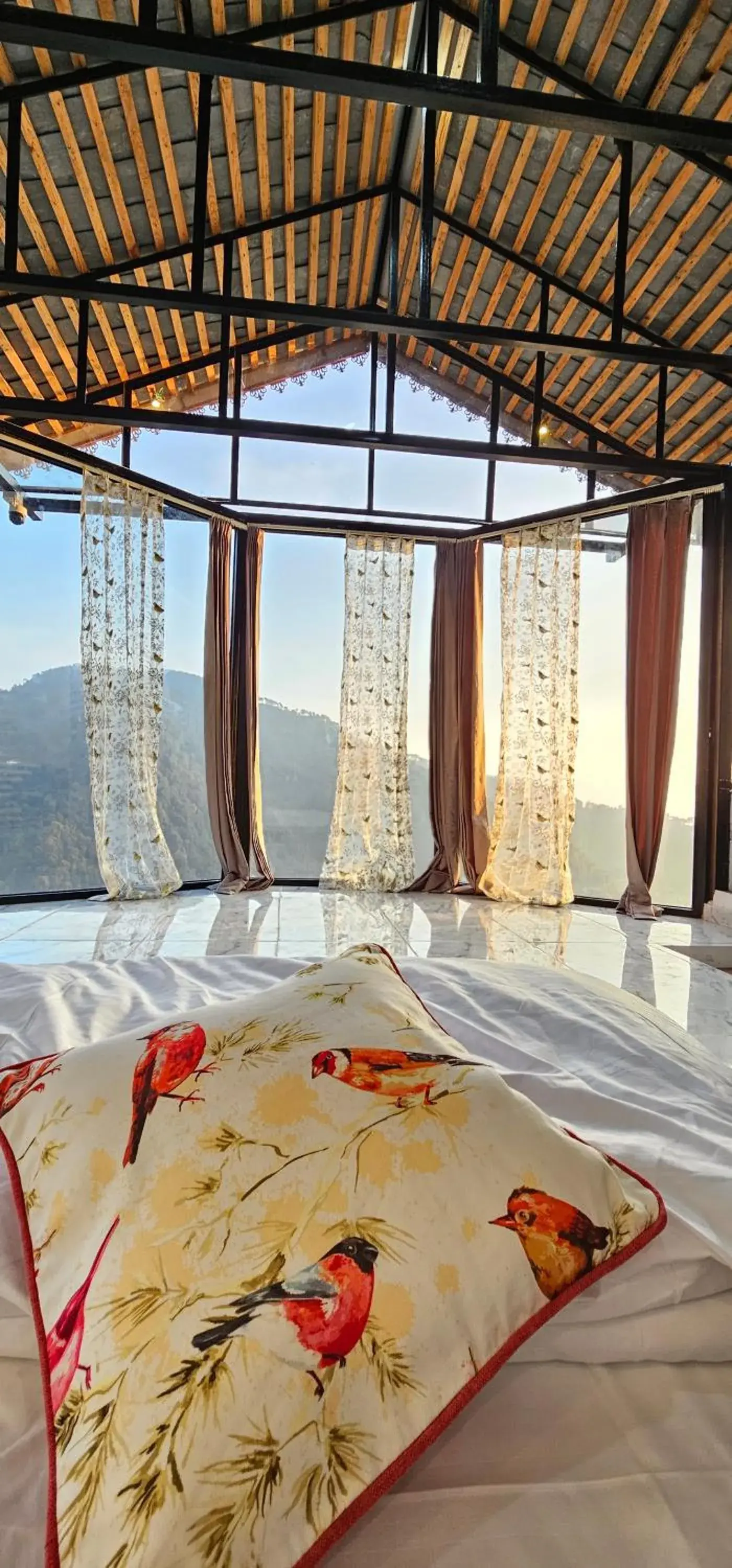 Bedroom, Bed in Snow Biscuit Mountain Resort Bedroom, Bed in Snow Biscuit Mountain Resort