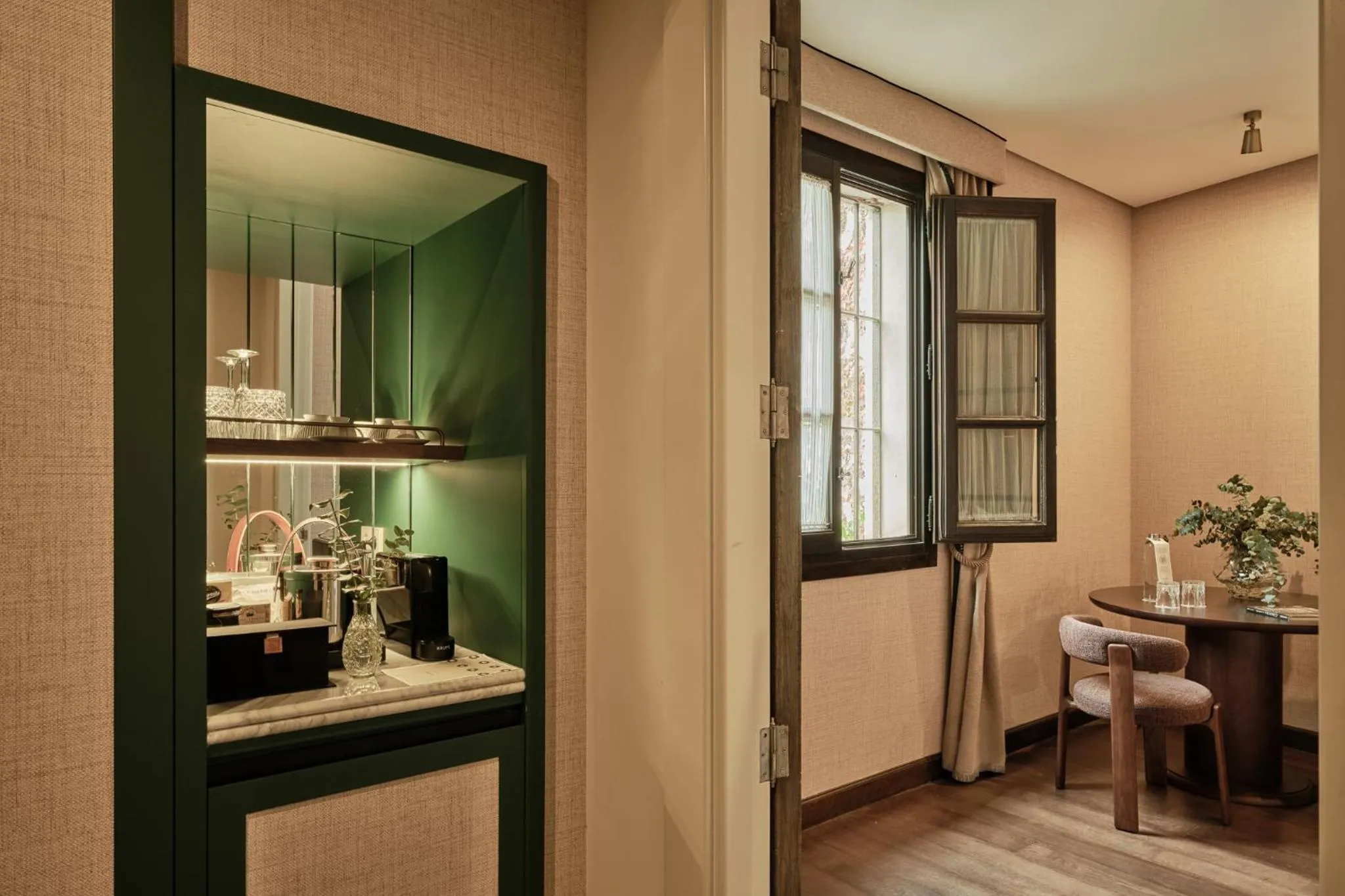 minibar in Hospes Palacio del Bailio, a Member of Design Hotels