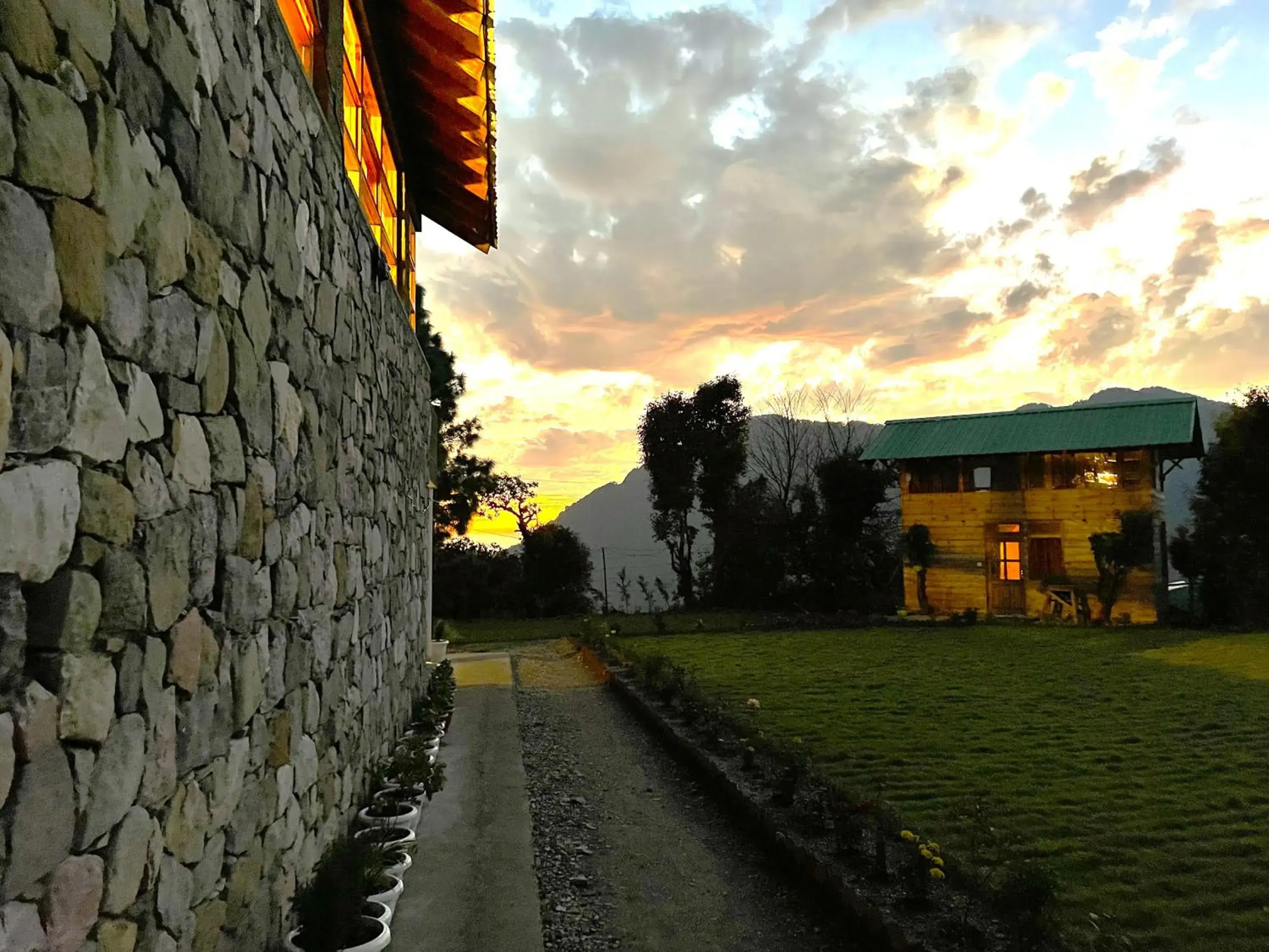 Property building in Bagar Trails Property building in Bagar Trails