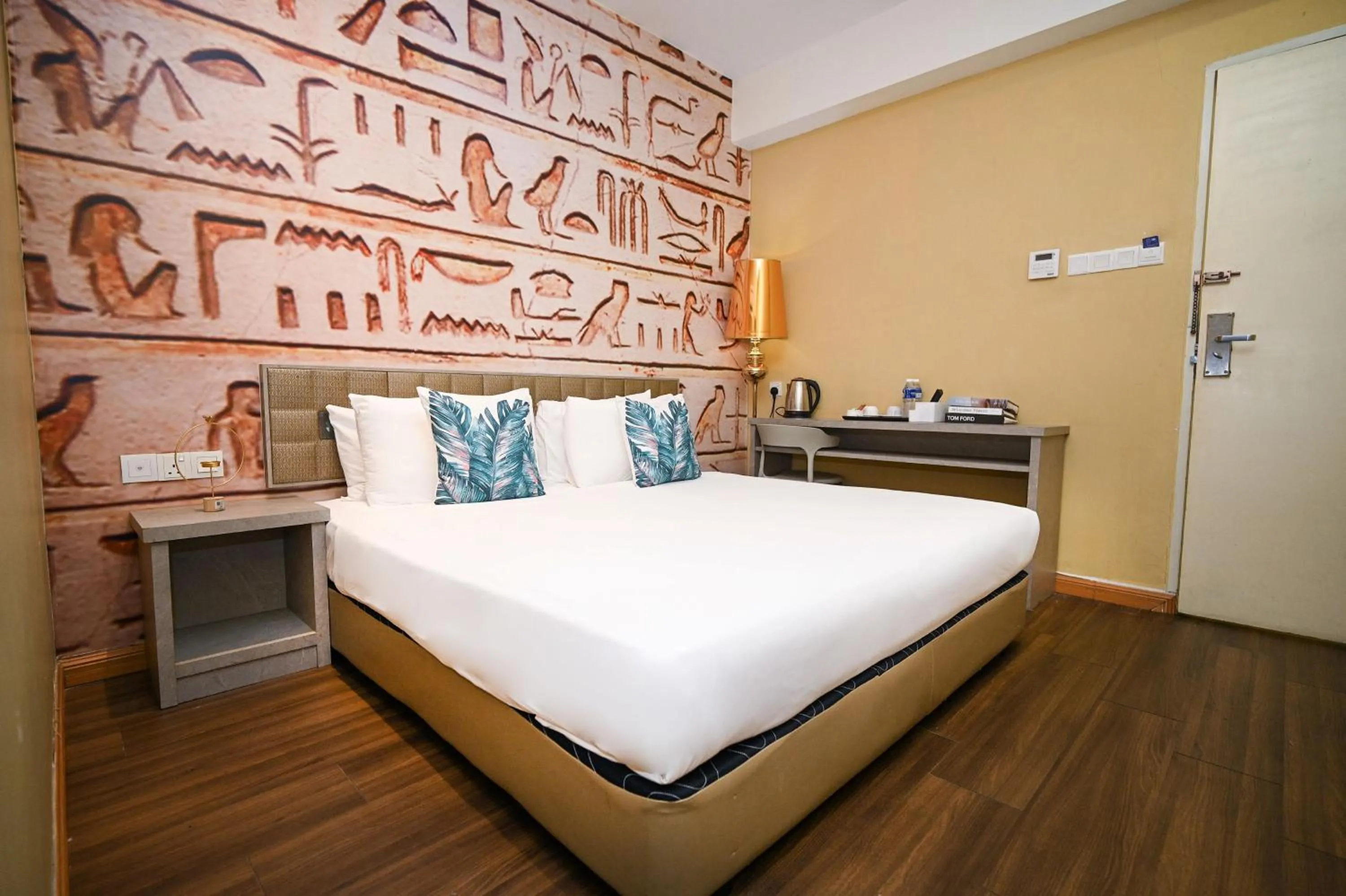 Swing & Pillows - USJ Taipan