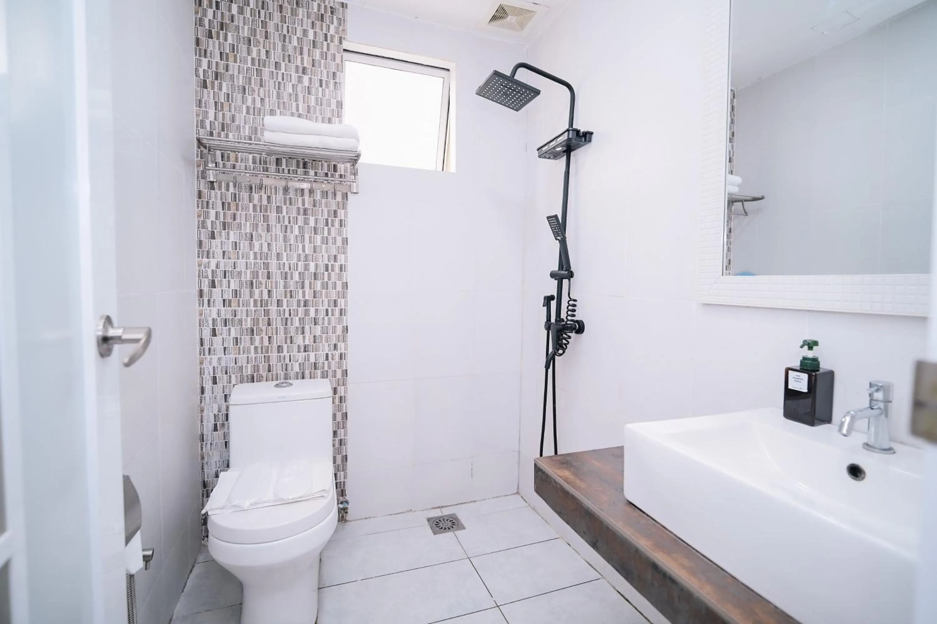 Swing & Pillows - USJ Taipan