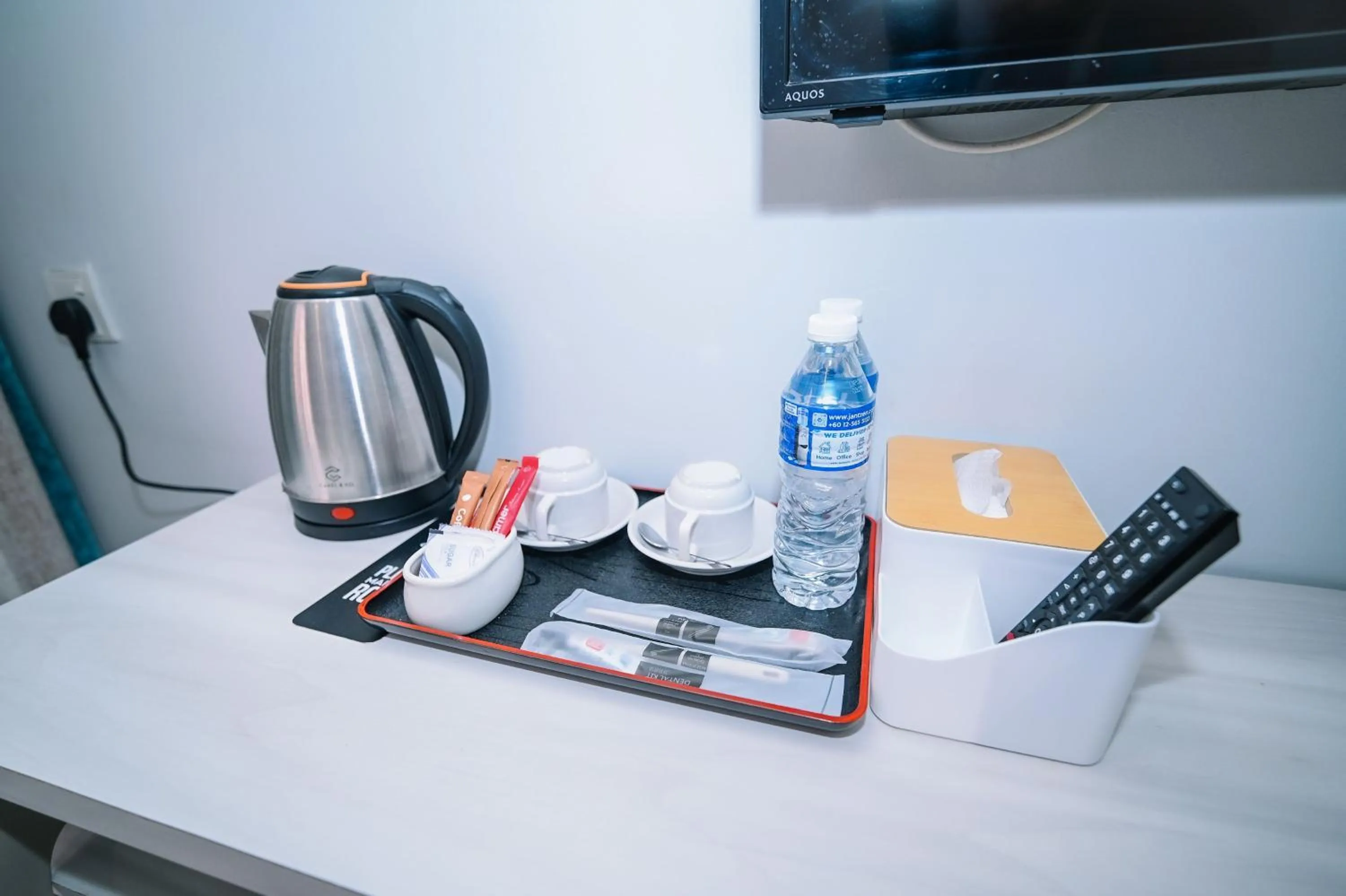 Swing & Pillows - USJ Taipan