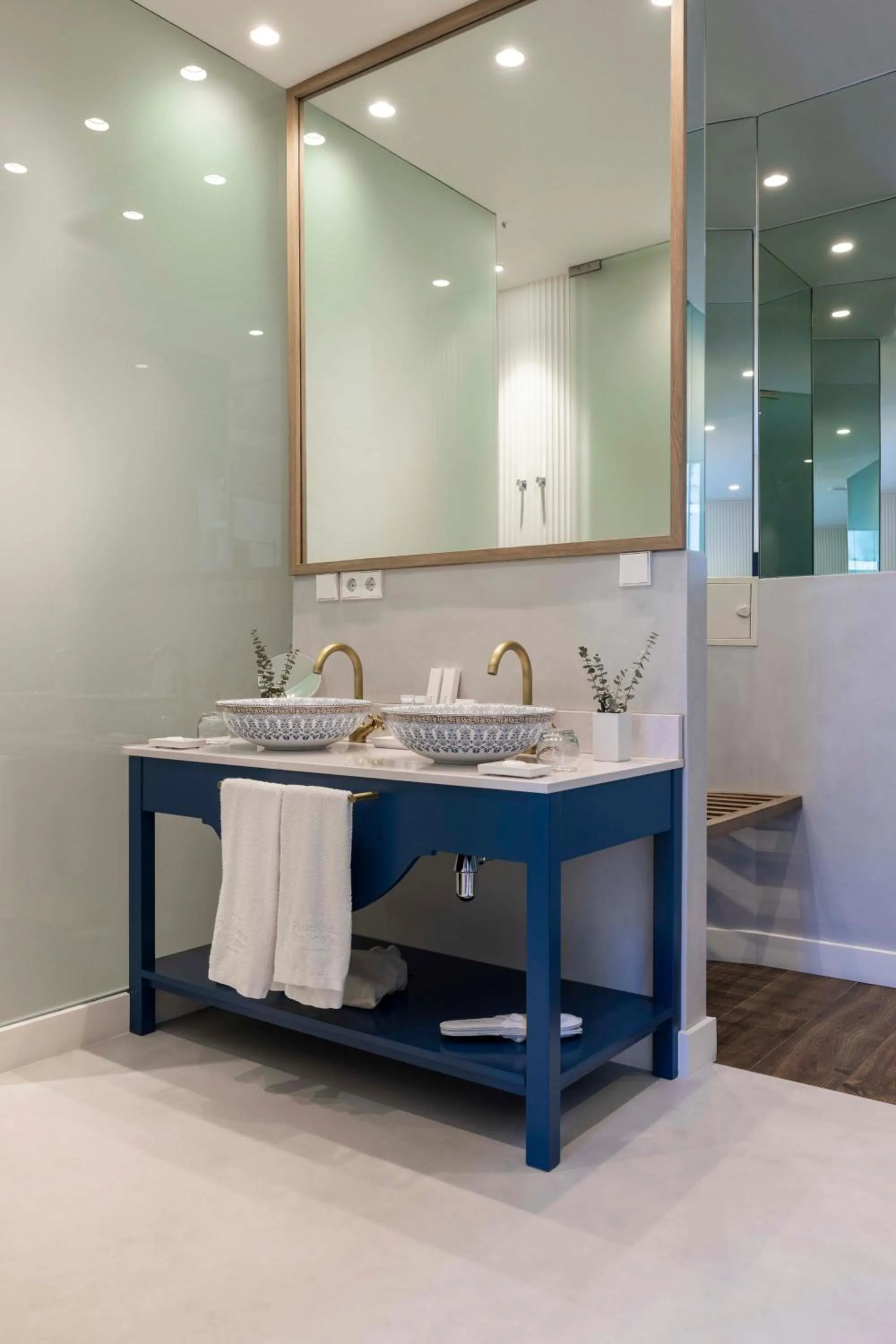 Bathroom in Hospes Palacio de los Patos, a Member of Design Hotels