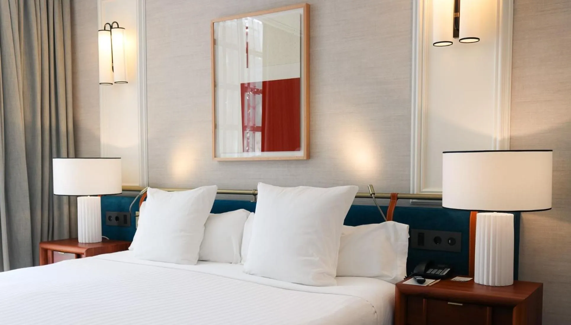 Bed in Hospes Palacio de los Patos, a Member of Design Hotels