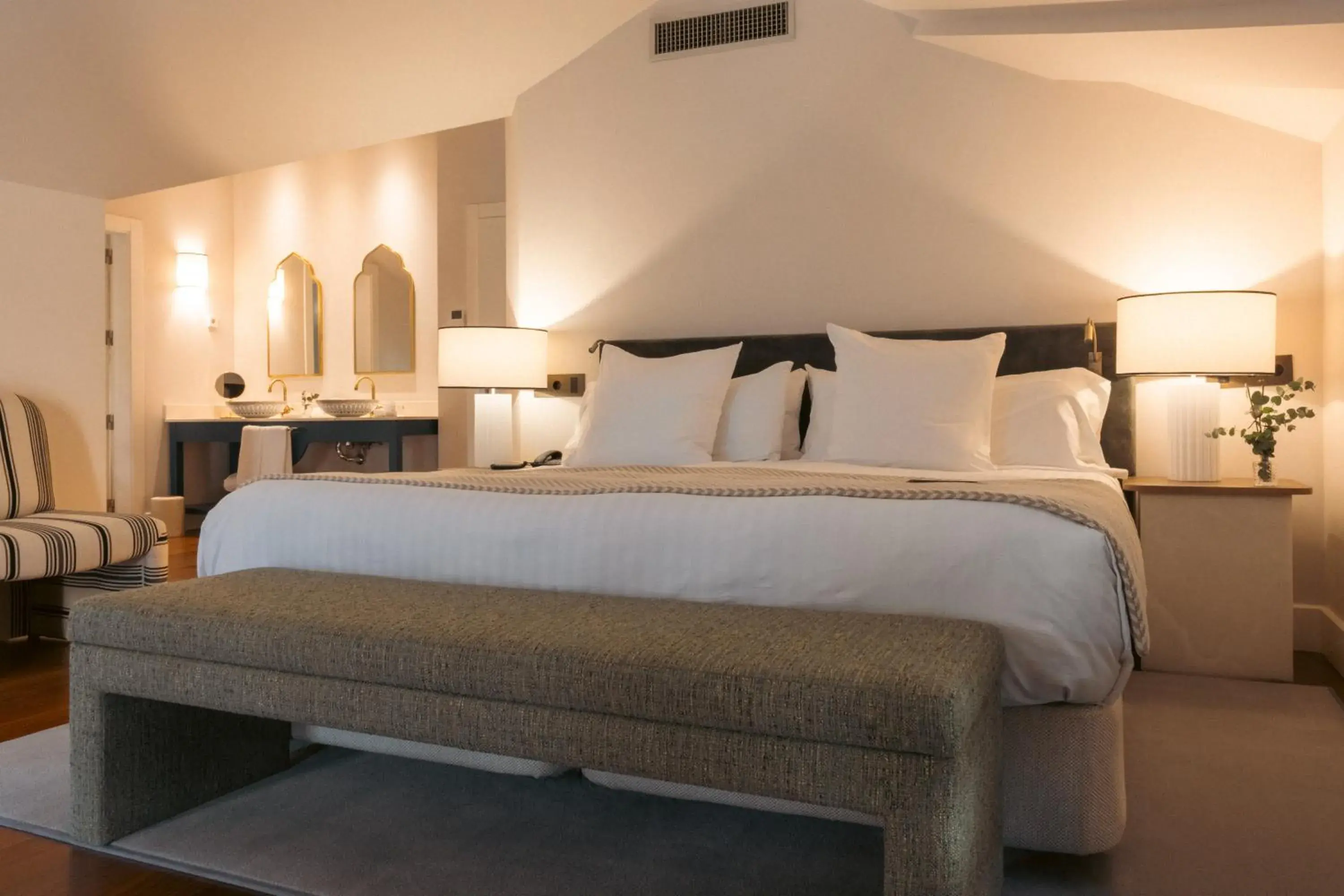 Bed in Hospes Palacio de los Patos, a Member of Design Hotels Bed in Hospes Palacio de los Patos, a Member of Design Hotels