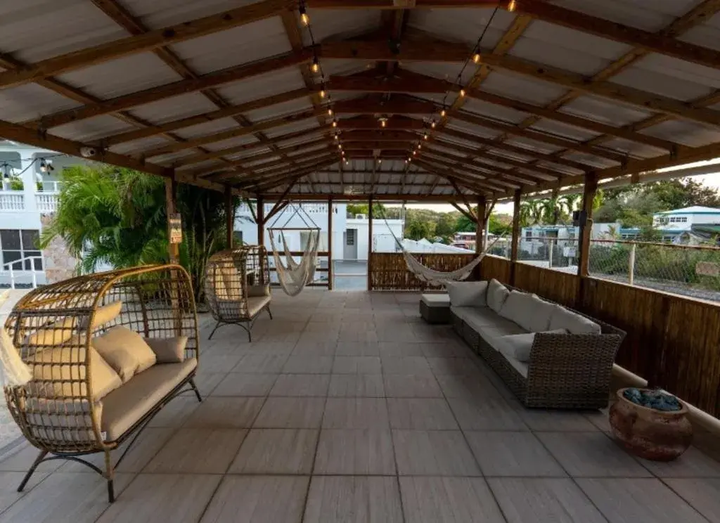 Three-Bedroom Apartment in El Flamingo Beach Club Three-Bedroom Apartment in El Flamingo Beach Club