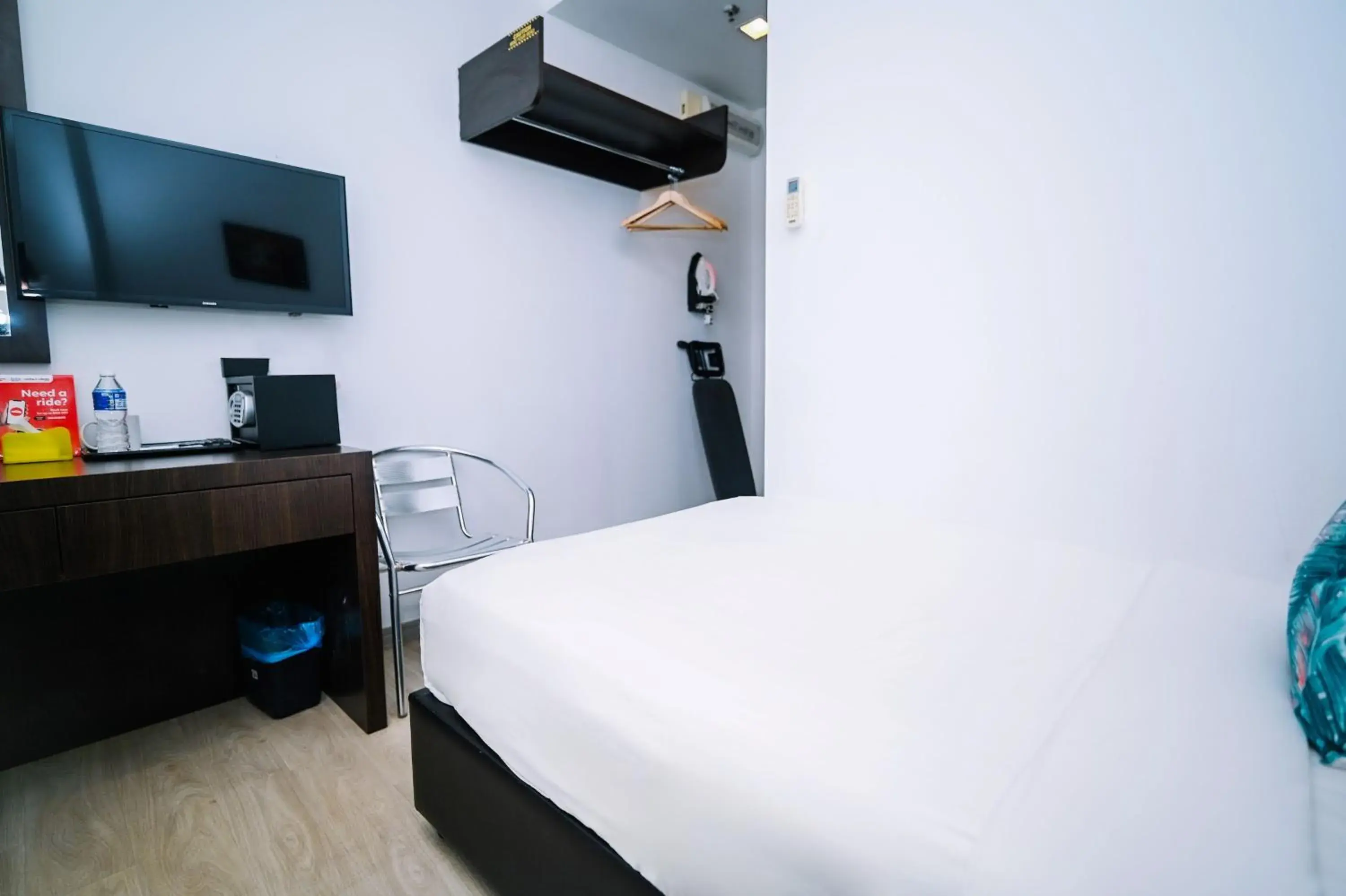 Bed in Swing & Pillows - Dataran Merdeka Kuala Lumpur Bed in Swing & Pillows - Dataran Merdeka Kuala Lumpur