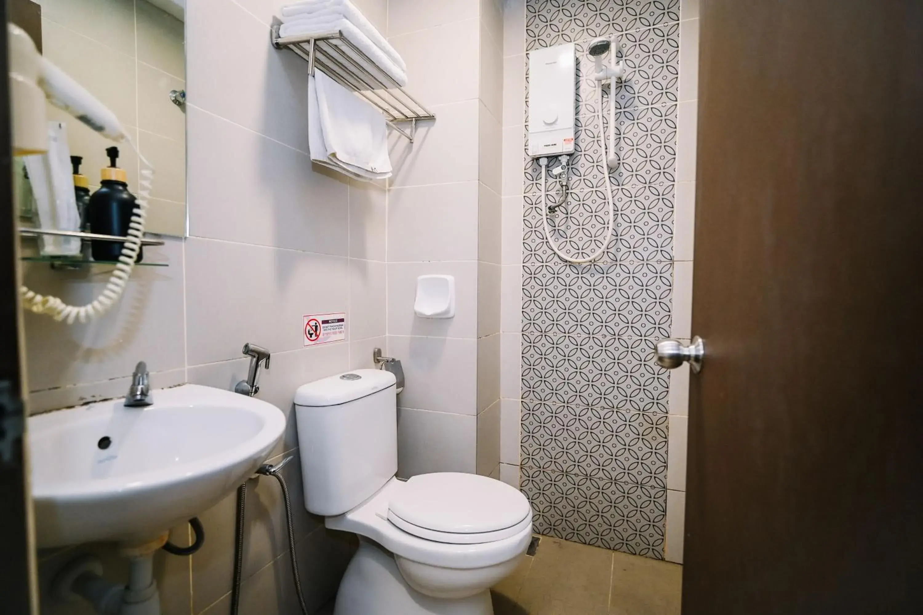Standard Twin Room in Swing & Pillows - Dataran Merdeka Kuala Lumpur Standard Twin Room in Swing & Pillows - Dataran Merdeka Kuala Lumpur