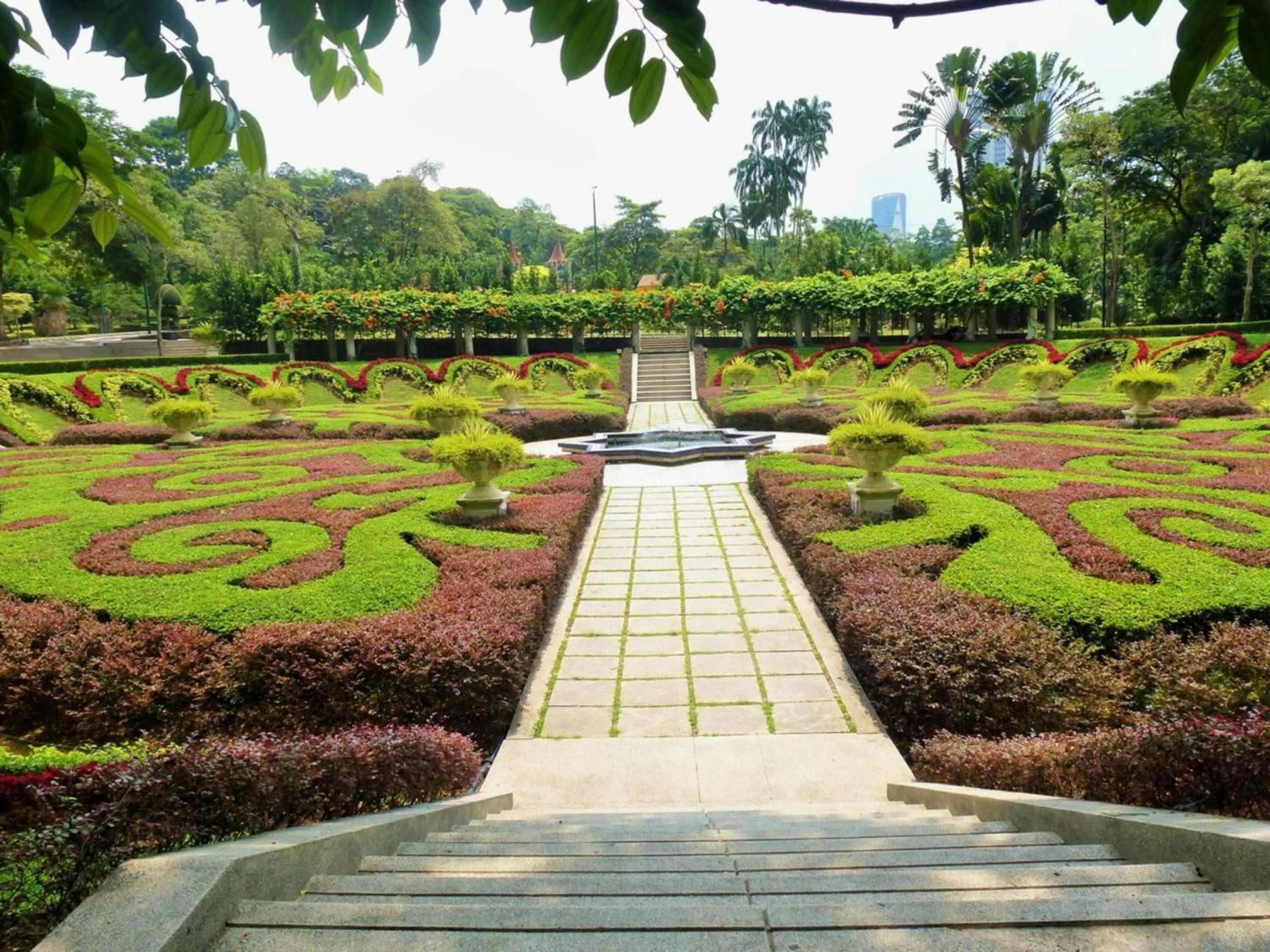 Swing & Pillows - Dataran Merdeka Kuala Lumpur
