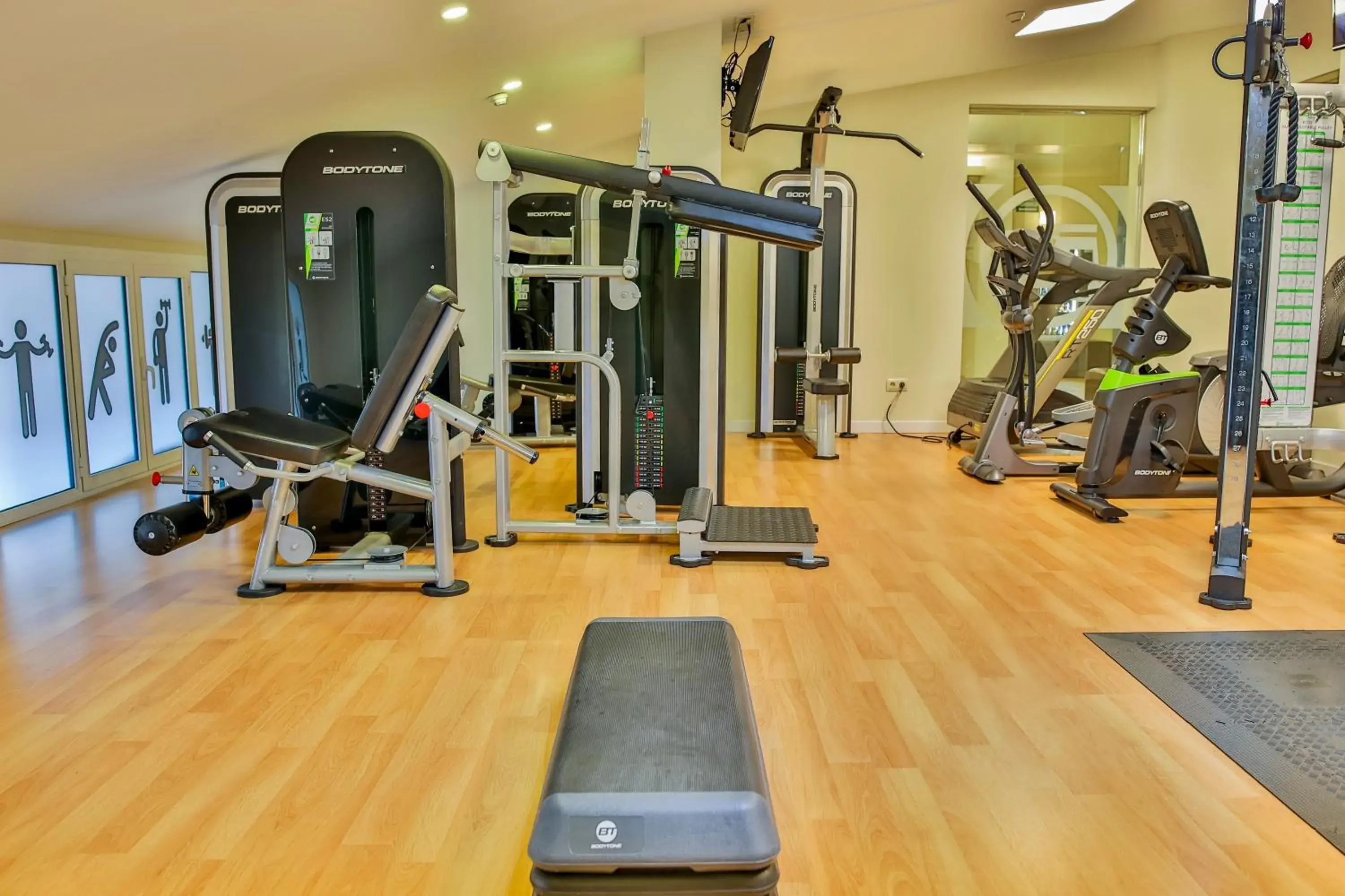 Fitness centre/facilities in Hotel 525 Fitness centre/facilities in Hotel 525