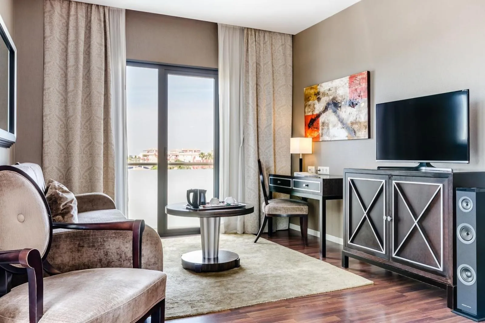 hair dresser in Hotel 525