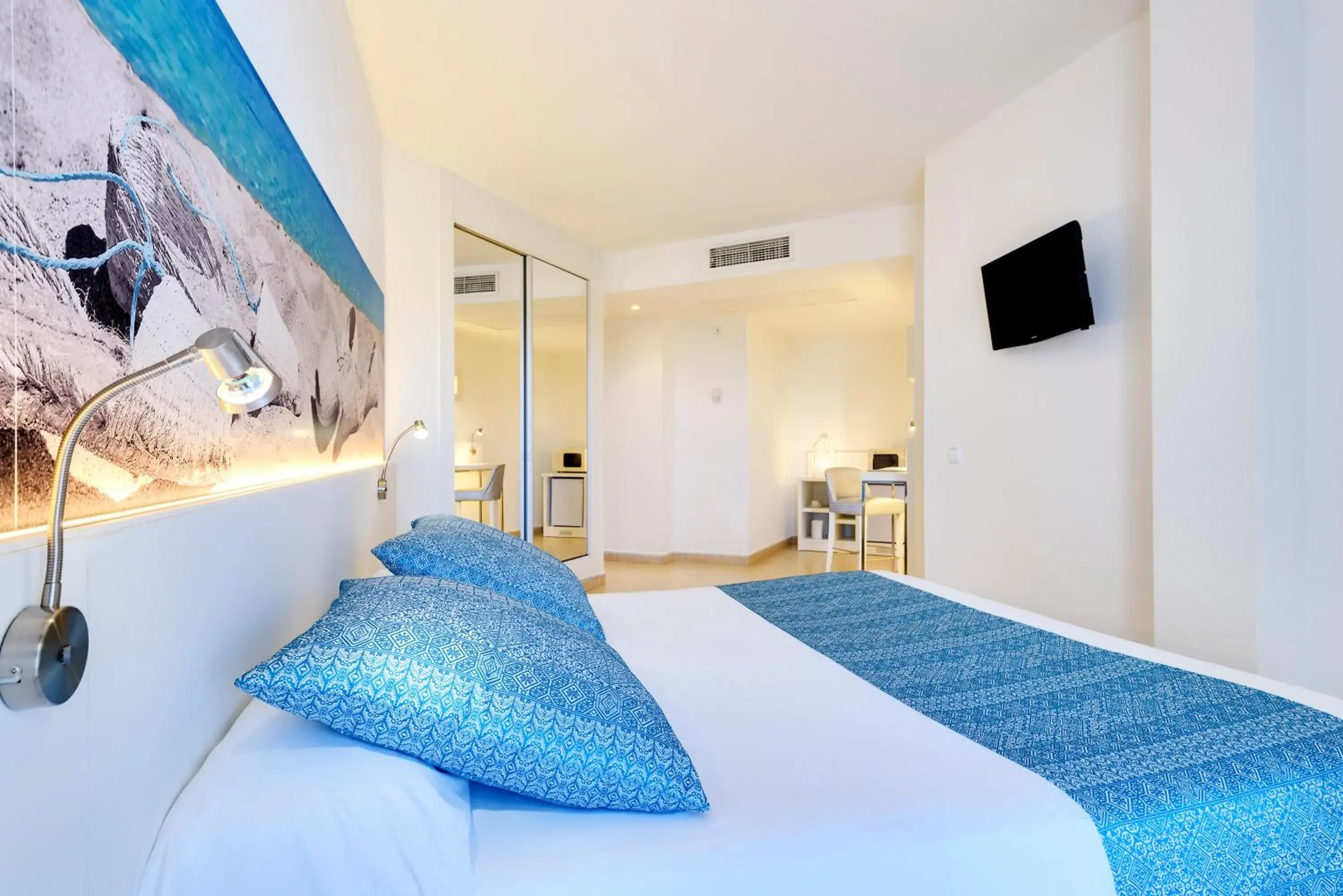 Bedroom, Bed in Aparthotel Tropic Garden Bedroom, Bed in Aparthotel Tropic Garden