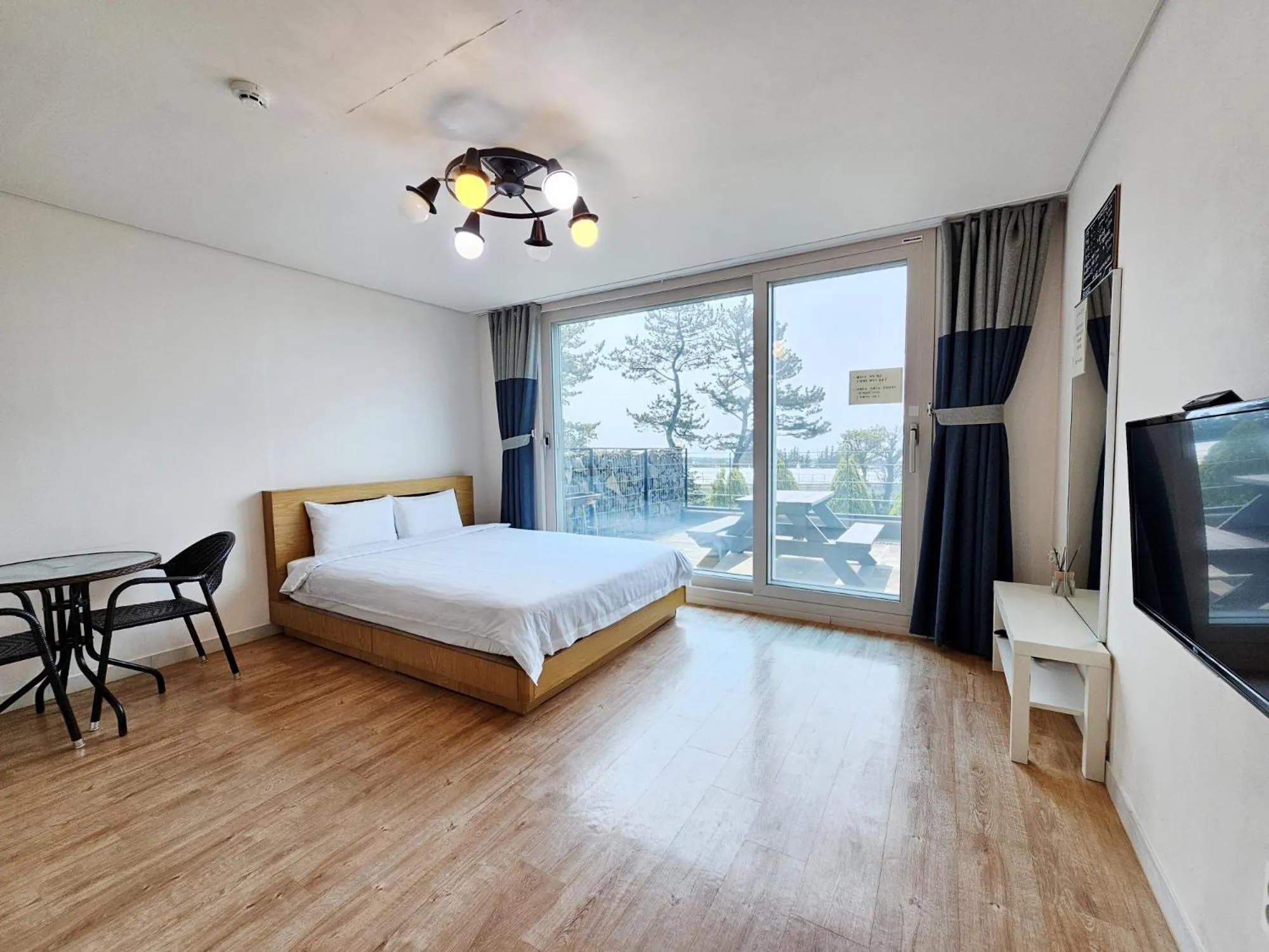 Bed in Haedenville Pension