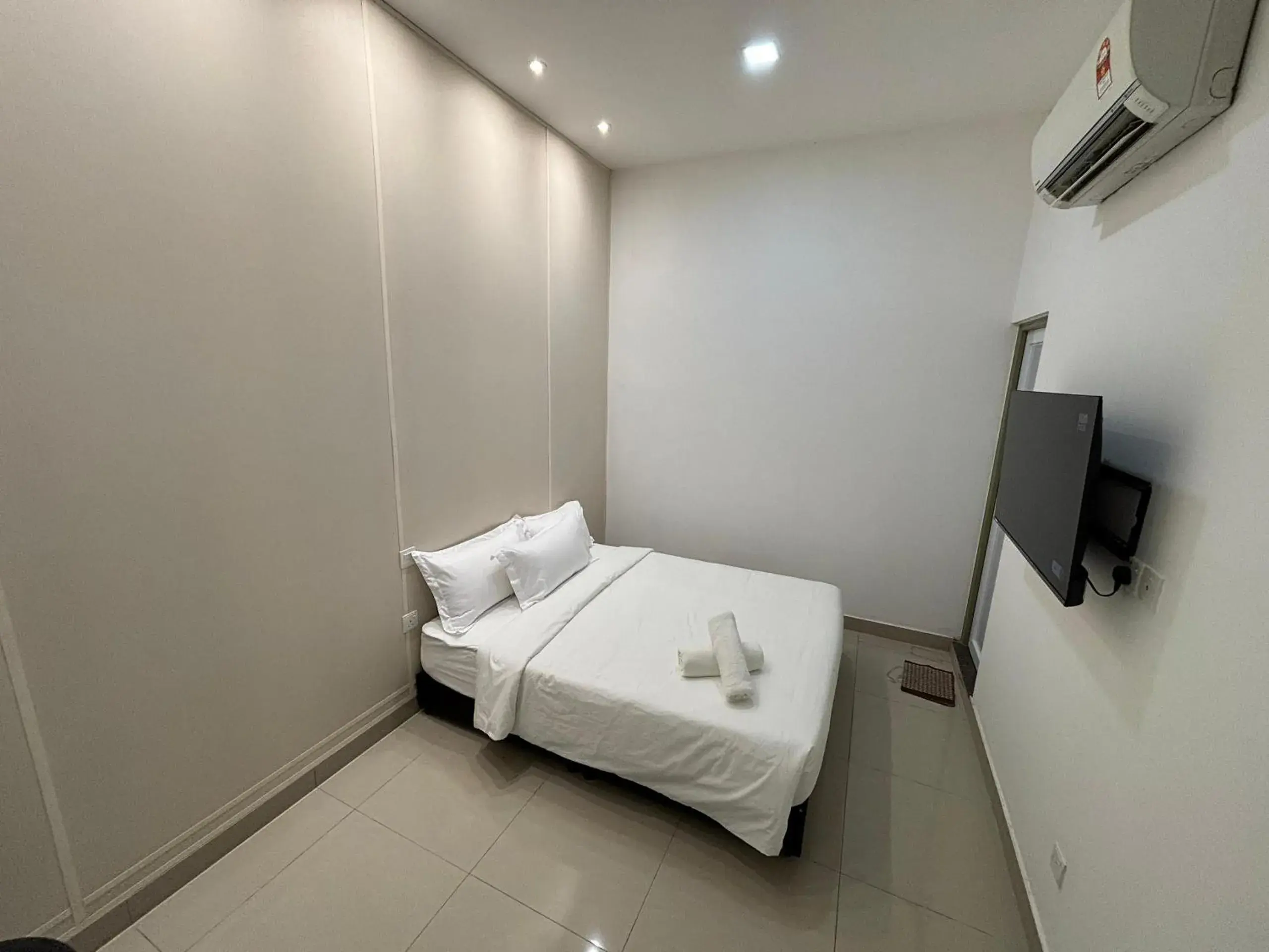 TV and multimedia, Bed in One Point Hotel @ Airport (Kuching) TV and multimedia, Bed in One Point Hotel @ Airport (Kuching)