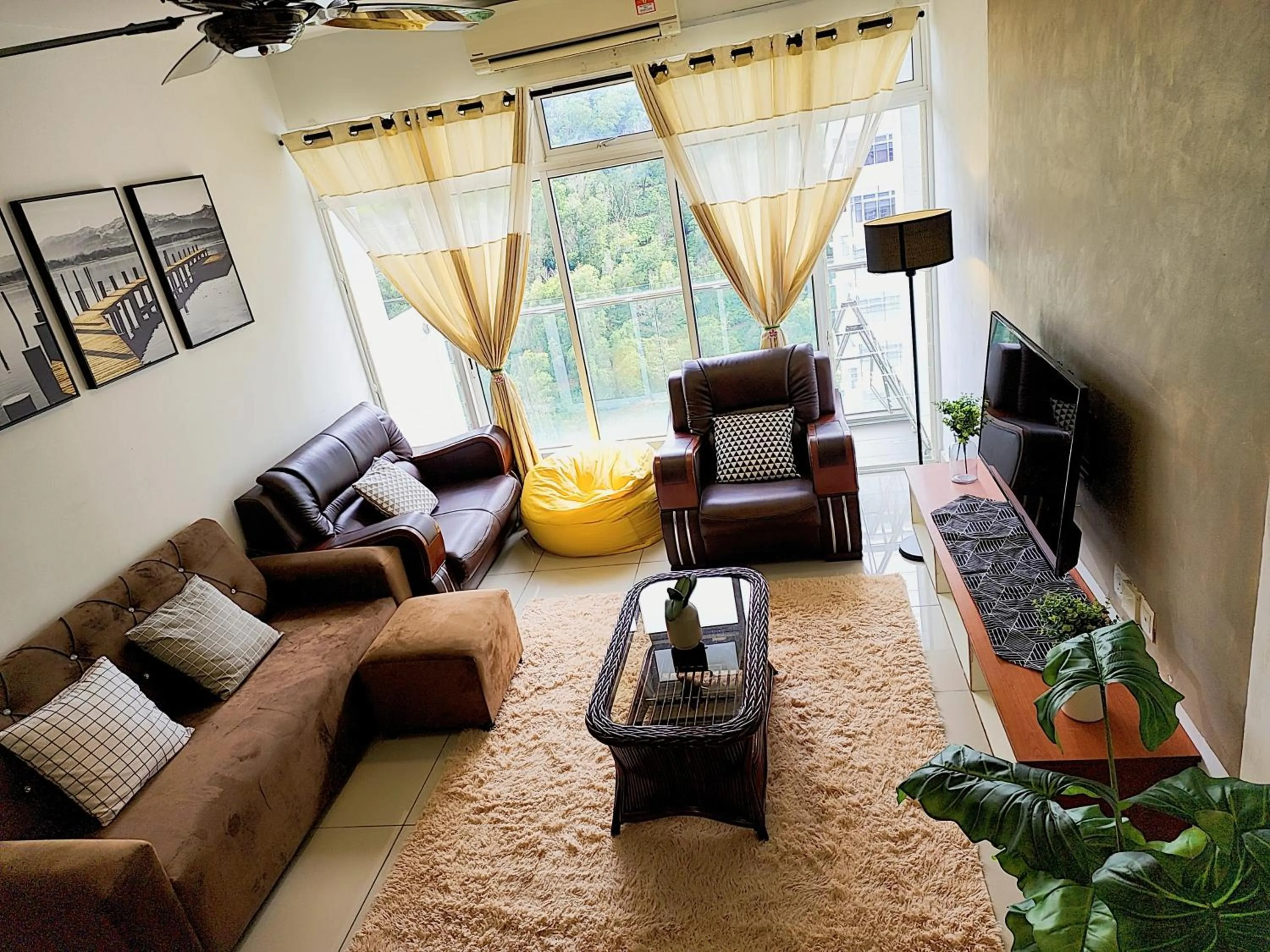 Living room in Putrajaya Dwiputra Residences, Fully Air-Con 3BR Homstay