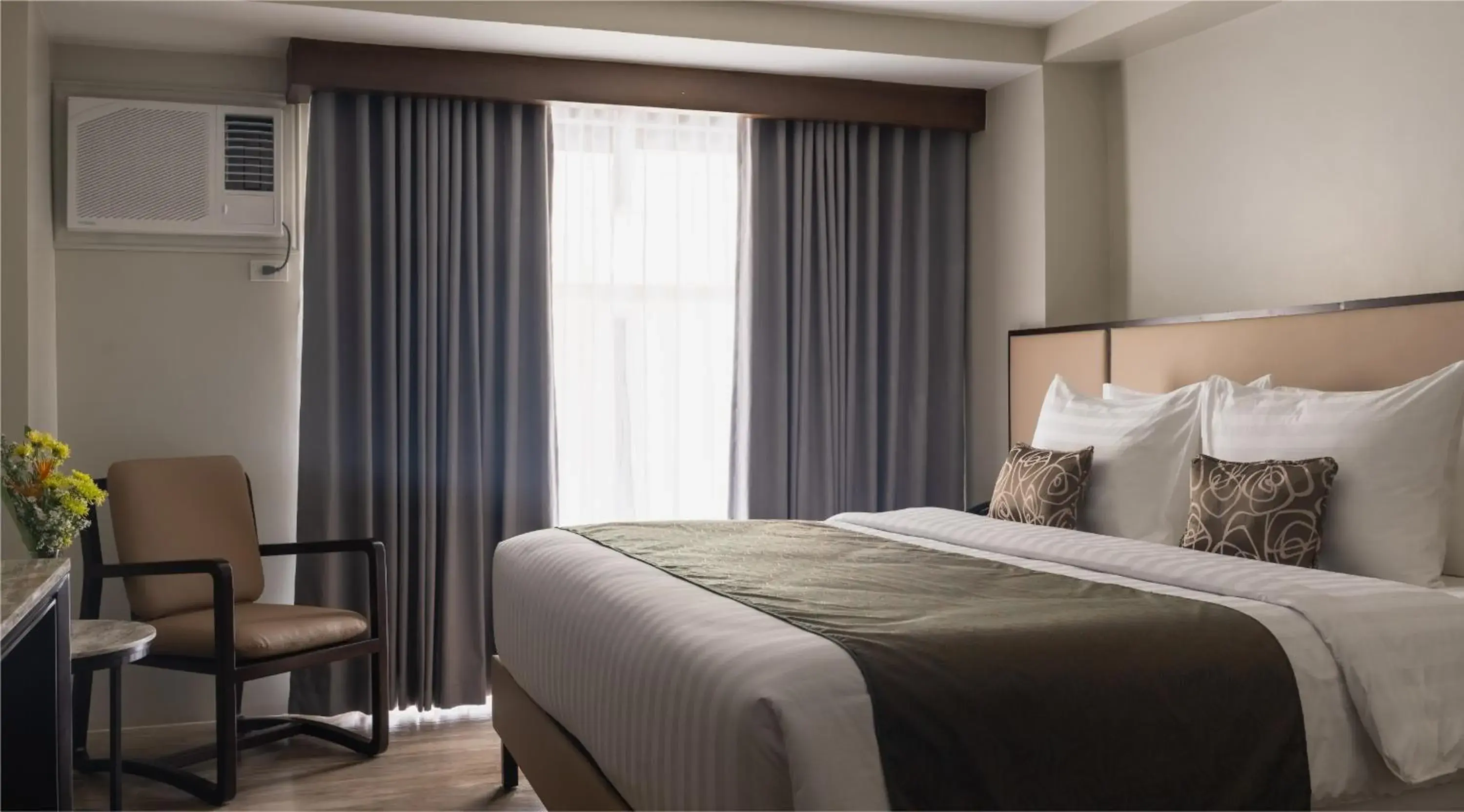 Bed in Canyon Hotels & Resorts Boracay Bed in Canyon Hotels & Resorts Boracay