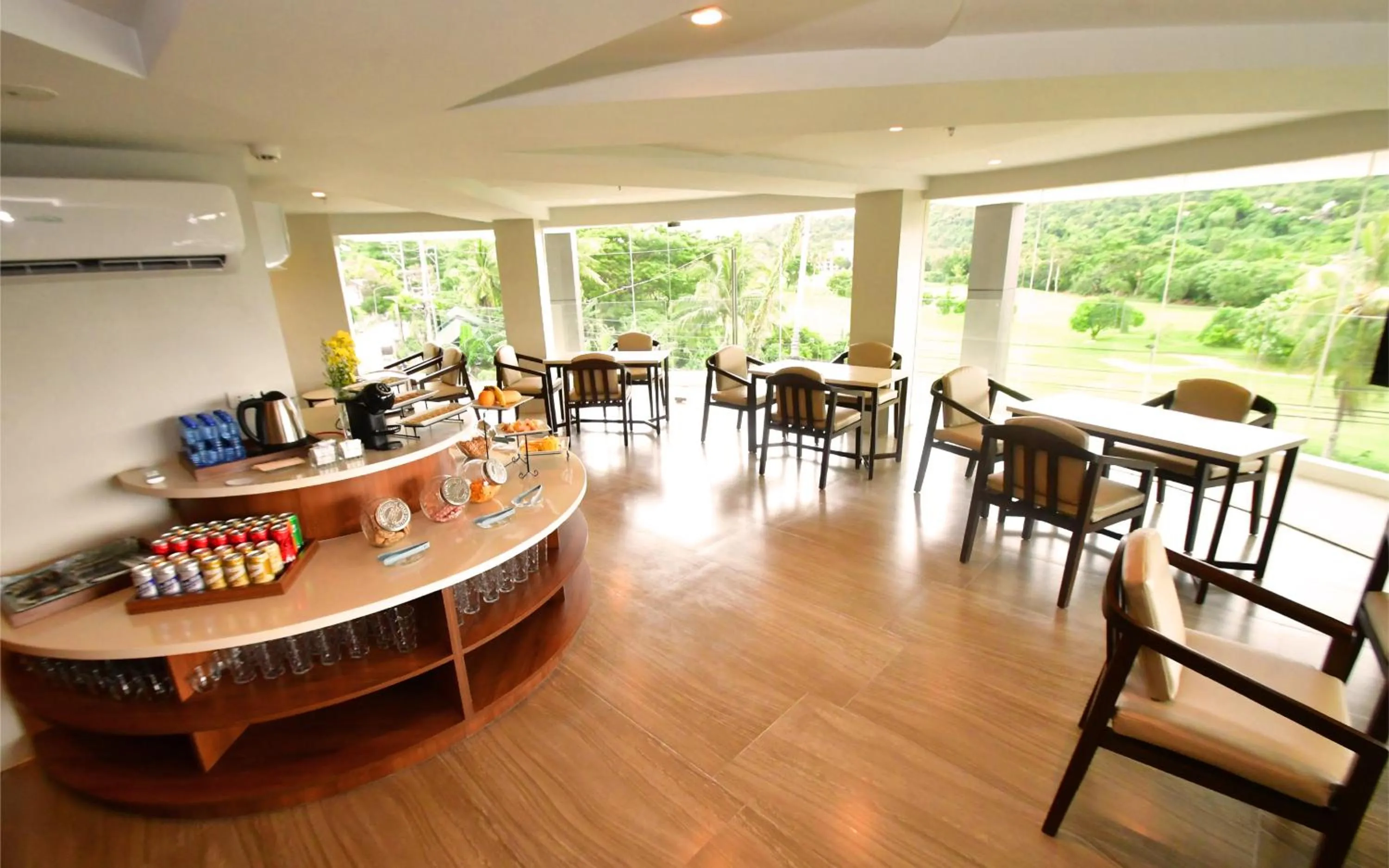 Lounge or bar in Canyon Hotels & Resorts Boracay