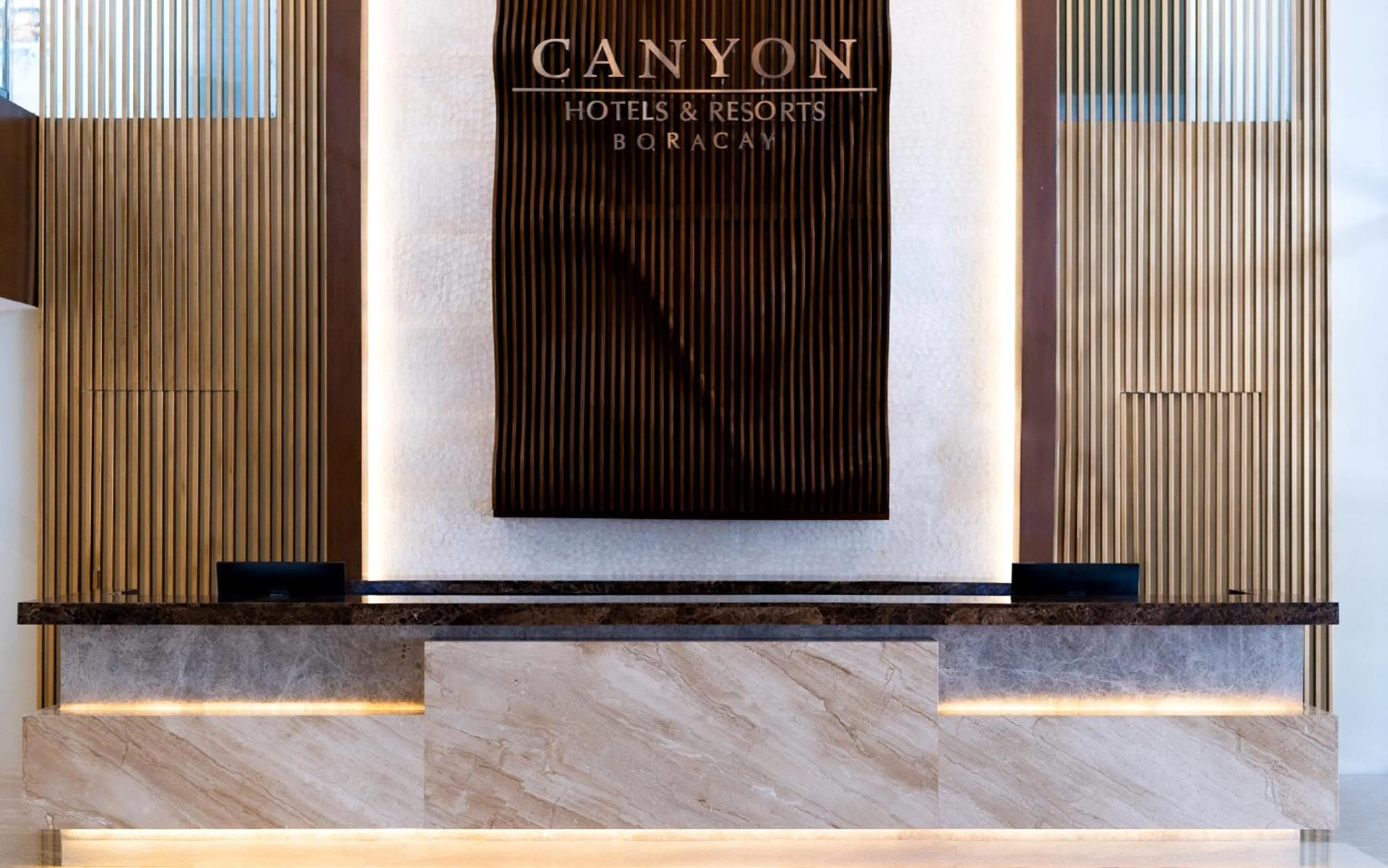 Lobby or reception in Canyon Hotels & Resorts Boracay