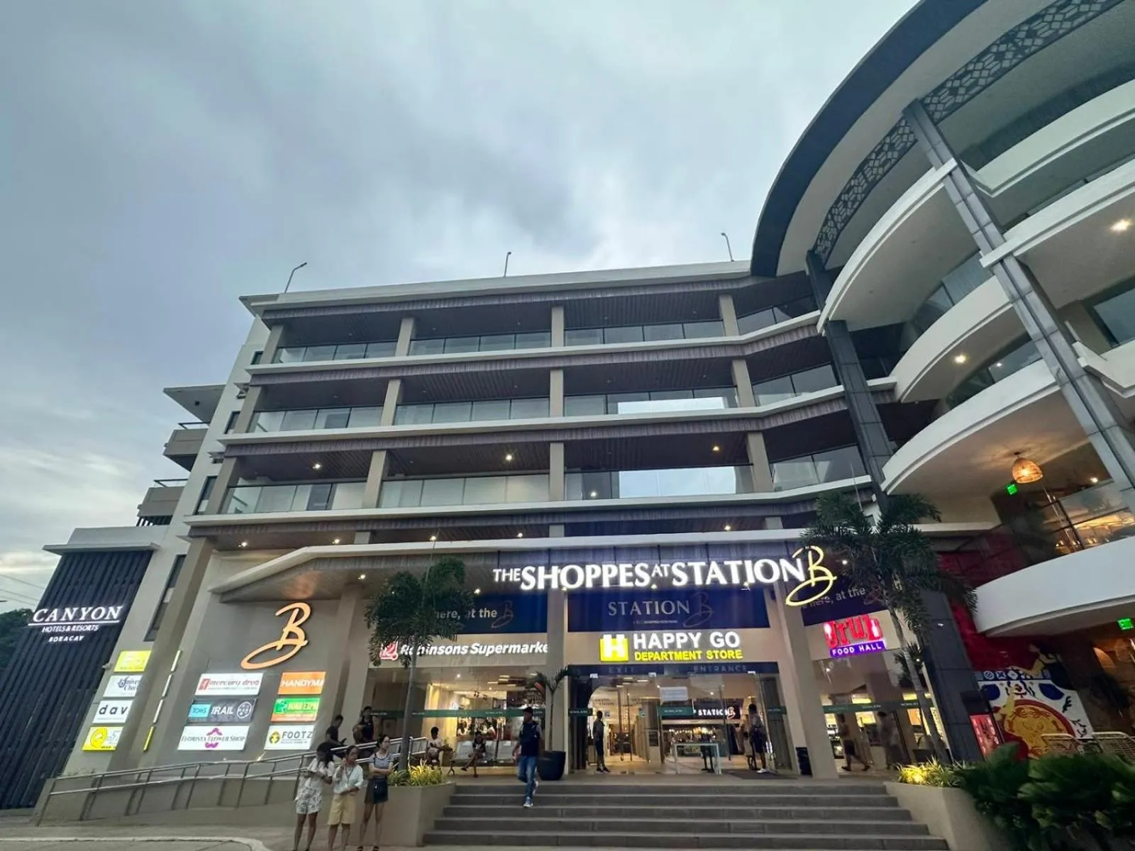 Shopping Area in Canyon Hotels & Resorts Boracay