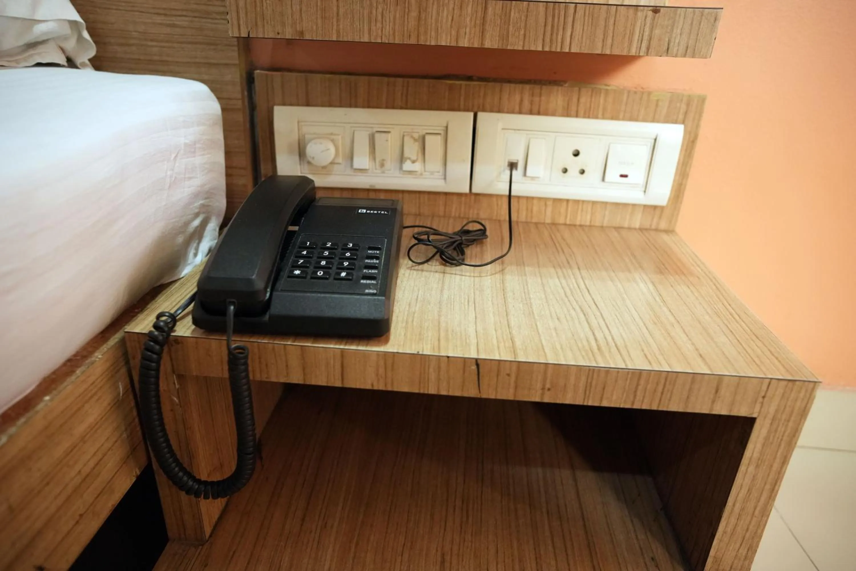 hair dresser in HOTEL SAI SURYA