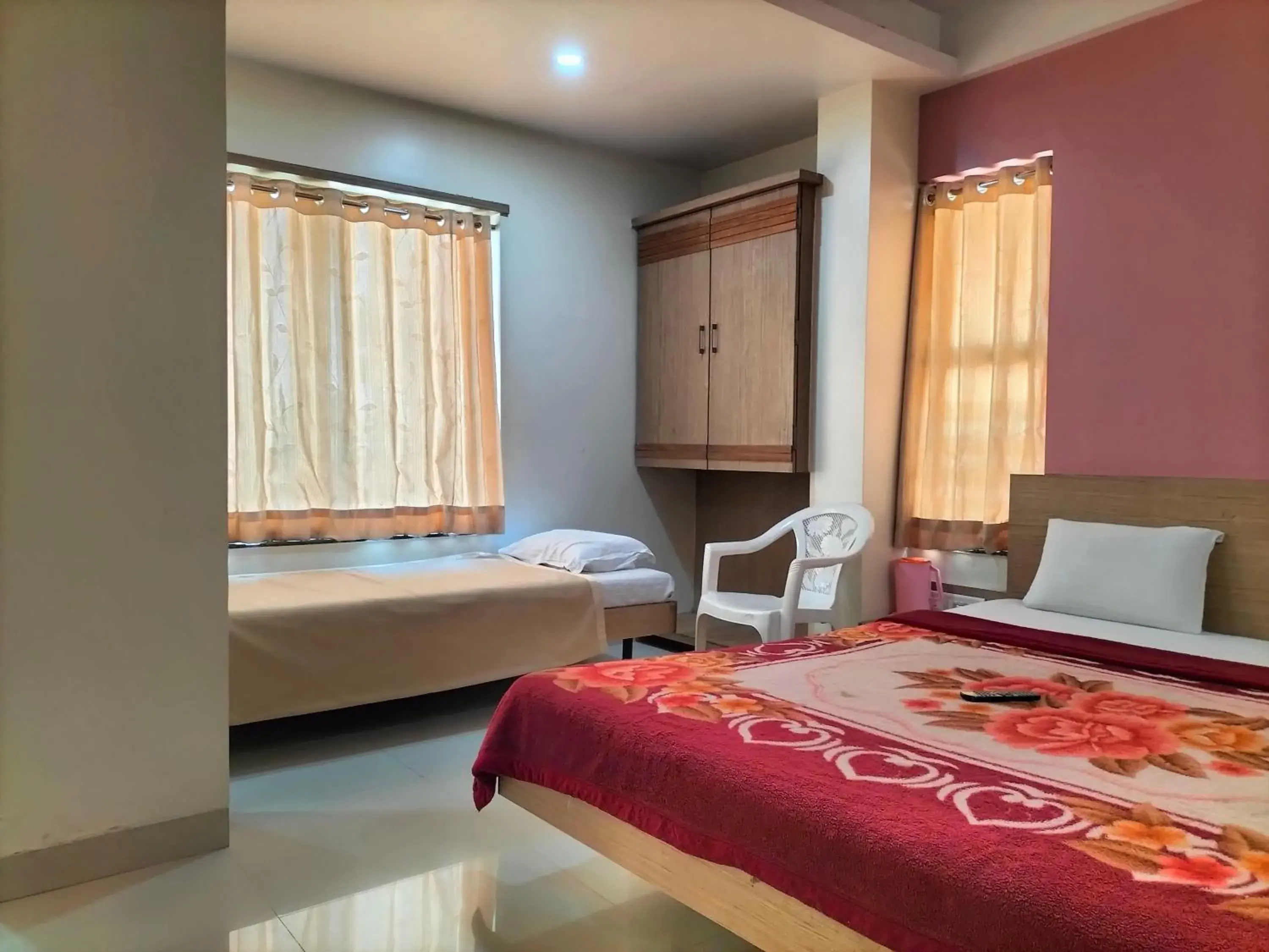 Photo of the whole room in HOTEL SAI SURYA Photo of the whole room in HOTEL SAI SURYA