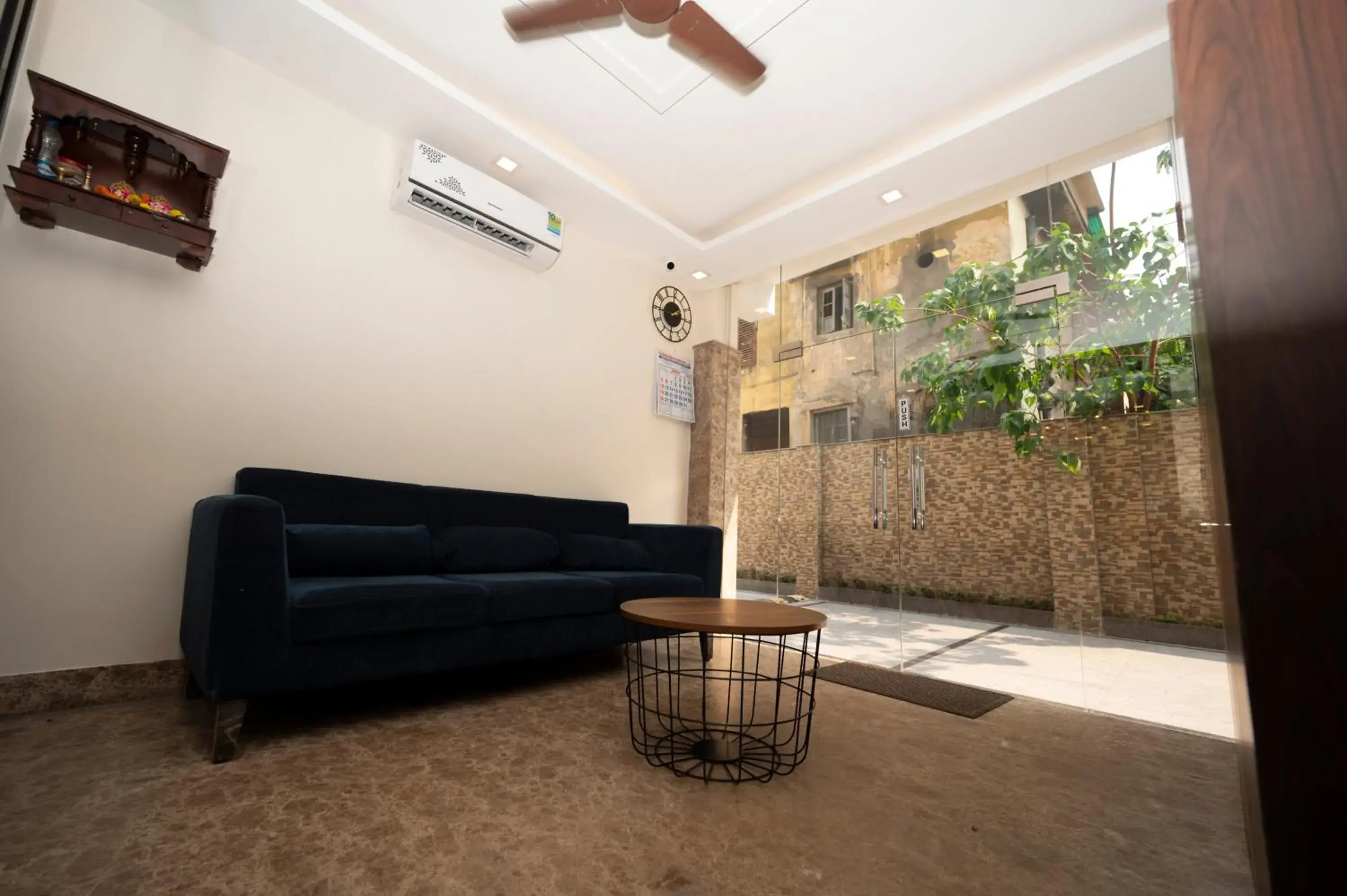 Property building in Lakeside Suites Property building in Lakeside Suites