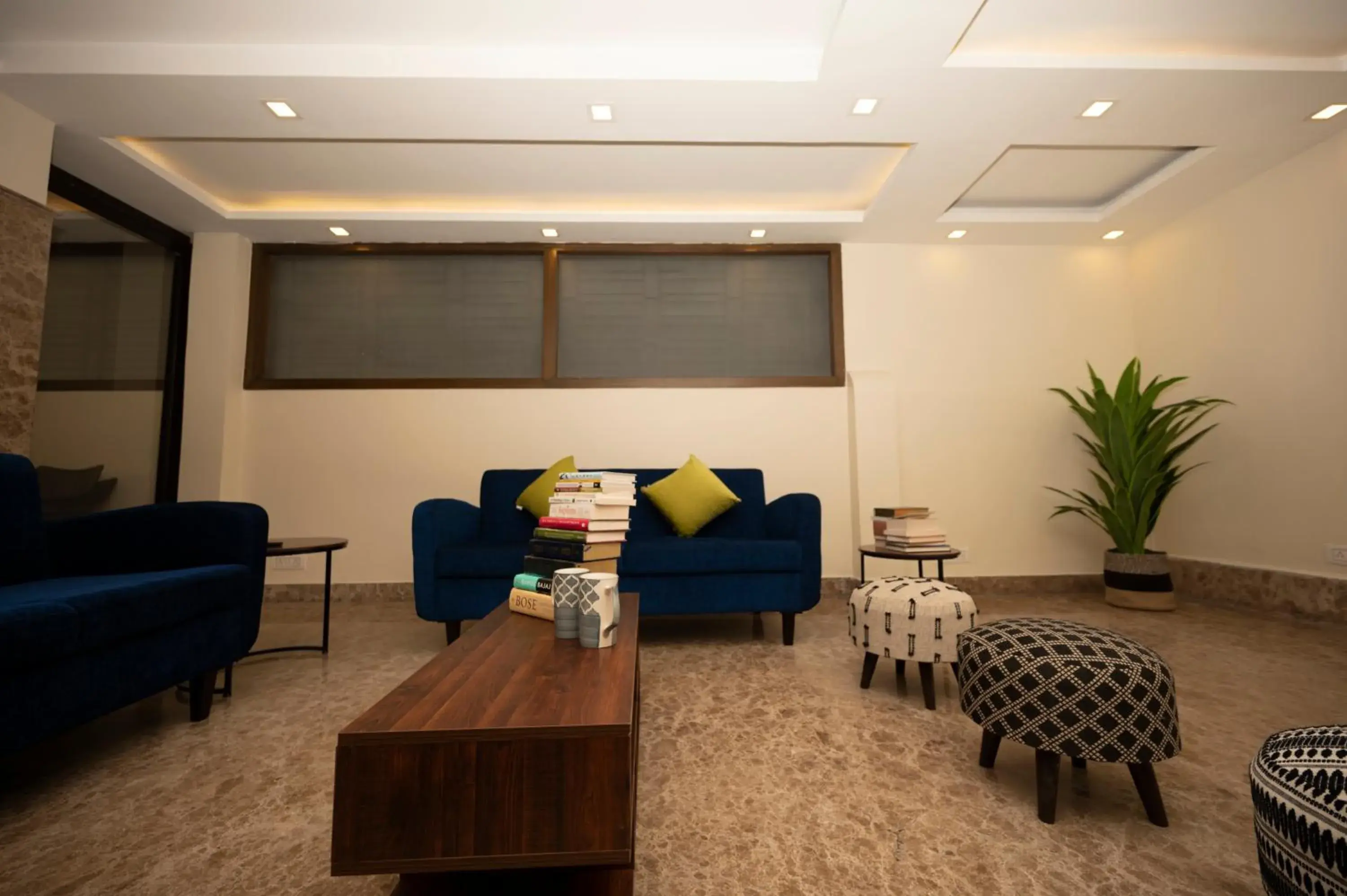 Property building in Lakeside Suites Property building in Lakeside Suites