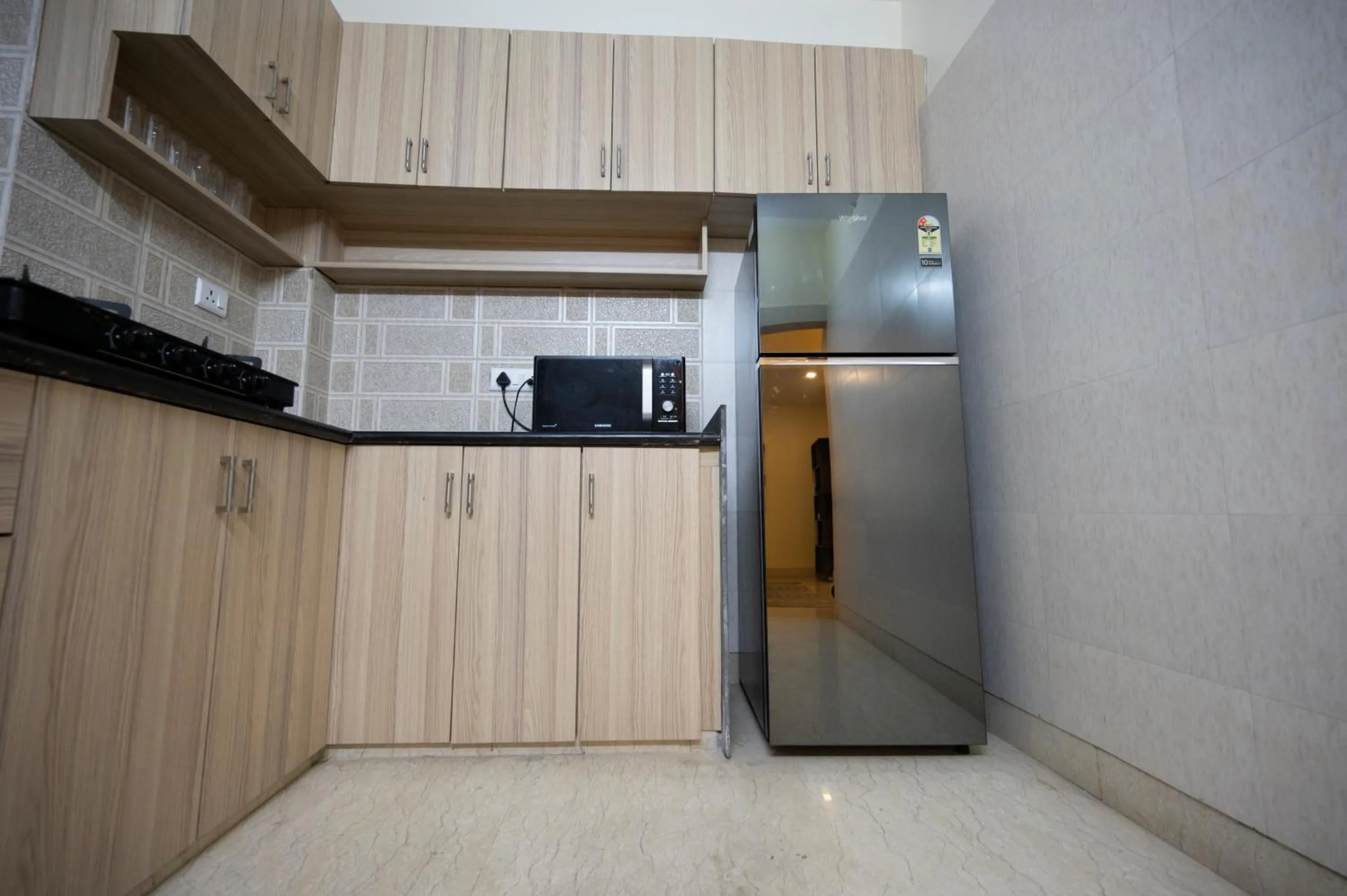 Kitchen or kitchenette in Lakeside Suites