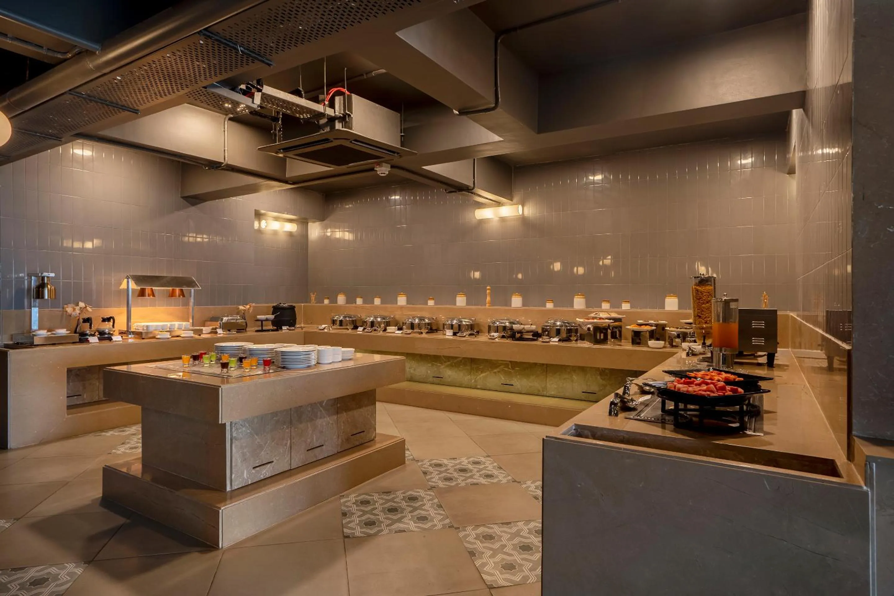 Sunday Hotel Vadodara