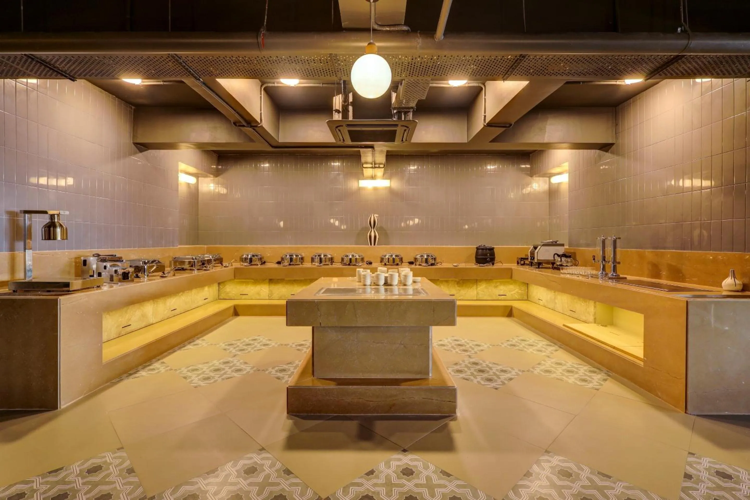 Sunday Hotel Vadodara