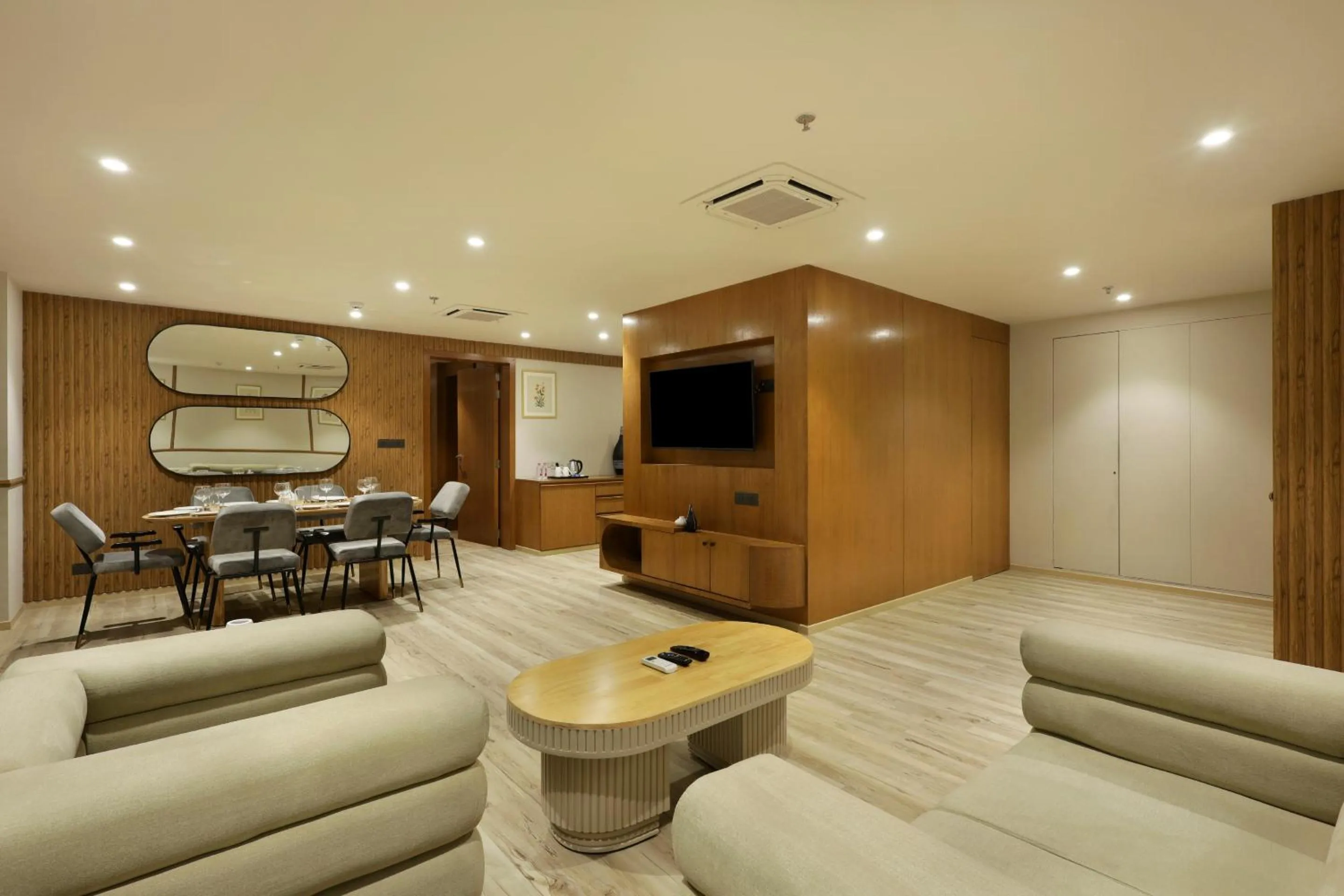 Seating area in Sunday Hotel Vadodara