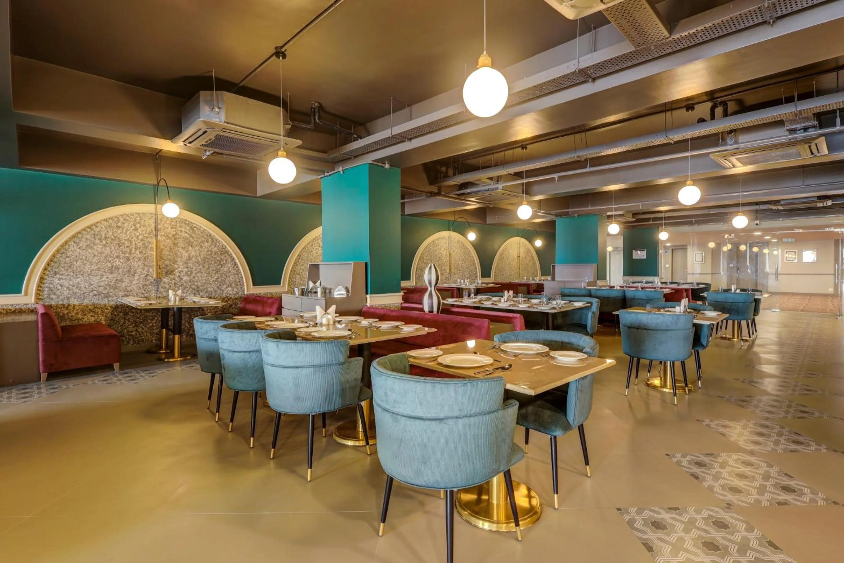 Sunday Hotel Vadodara