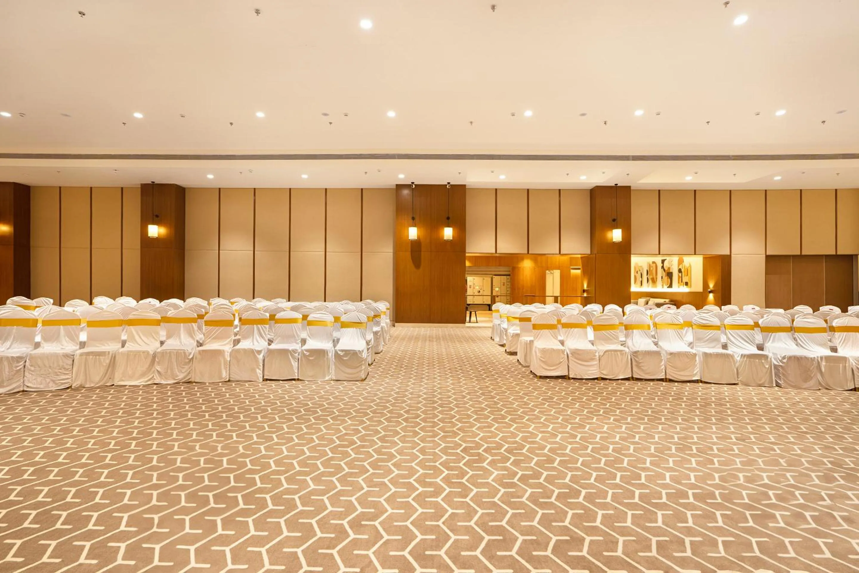 Sunday Hotel Vadodara