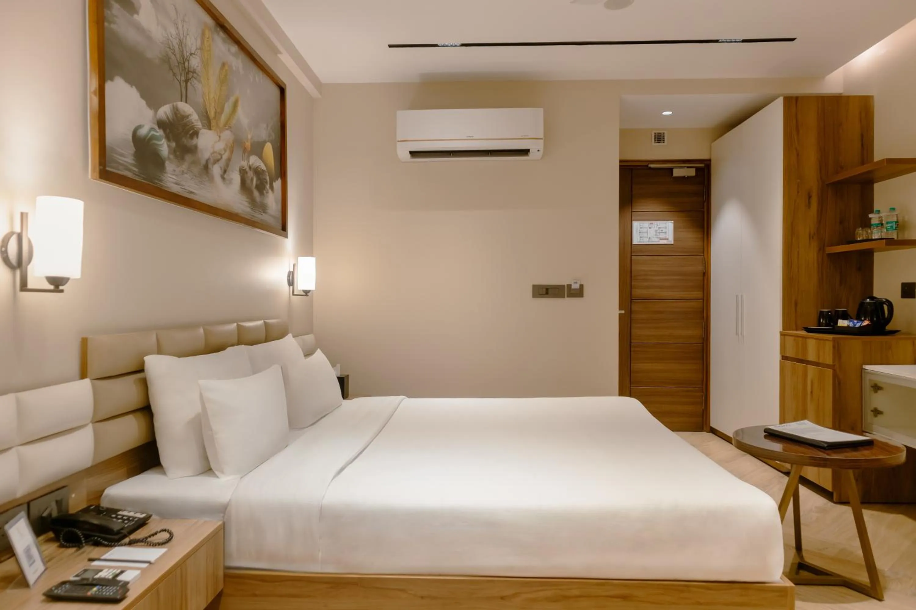 Bed in Udman Hotel Gurugram