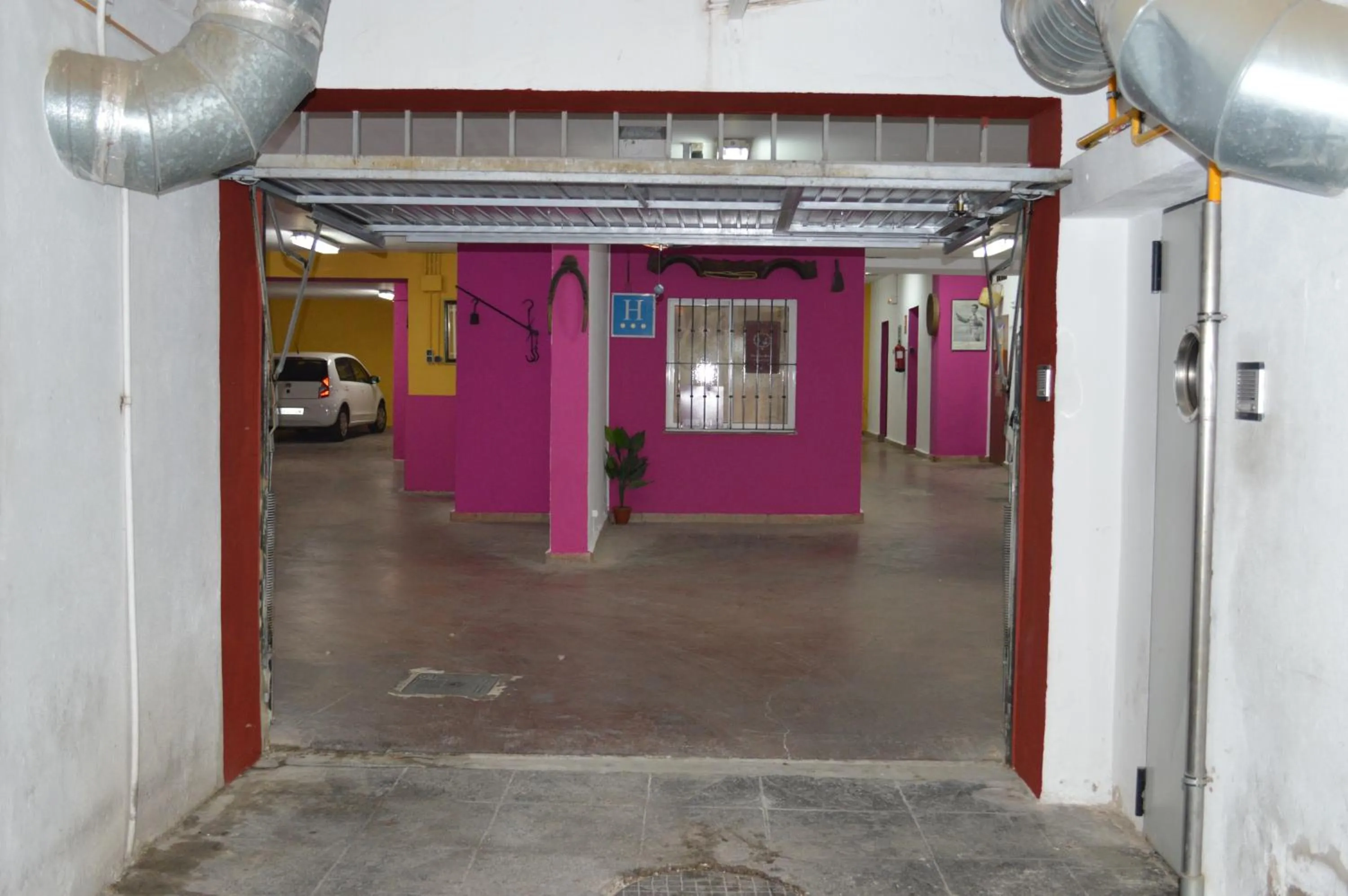 Area and facilities in Plaza de Toros