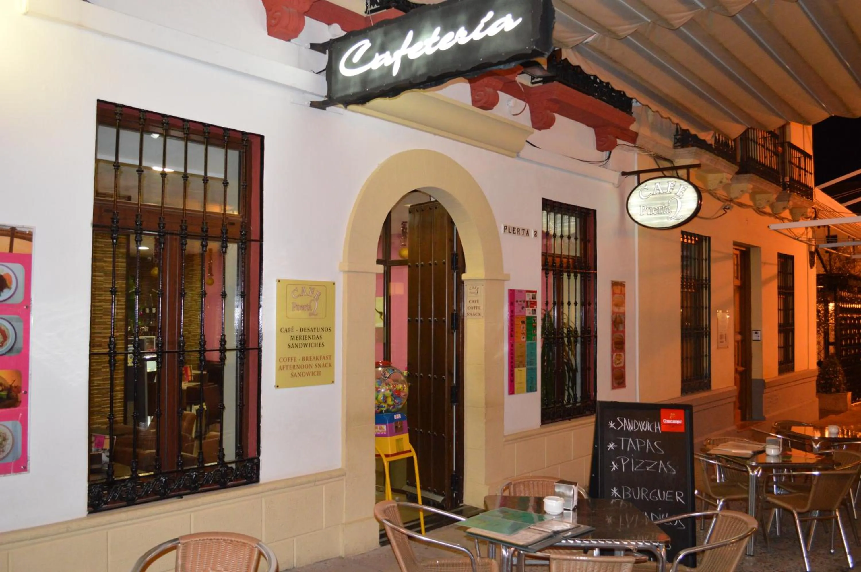 Restaurant/places to eat in Plaza de Toros